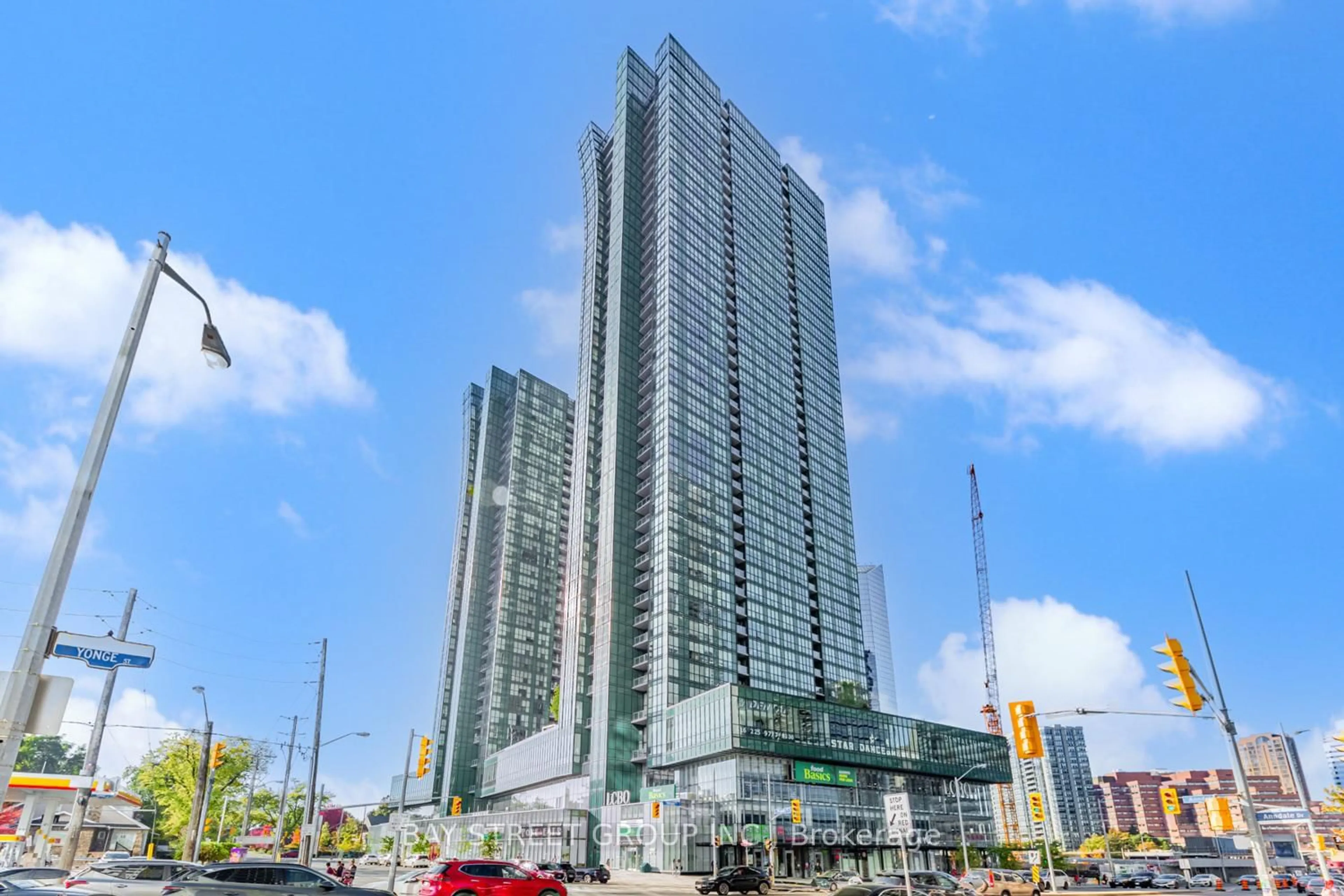 Indoor foyer for 9 Bogert Ave #2503, Toronto Ontario M2N 0H3