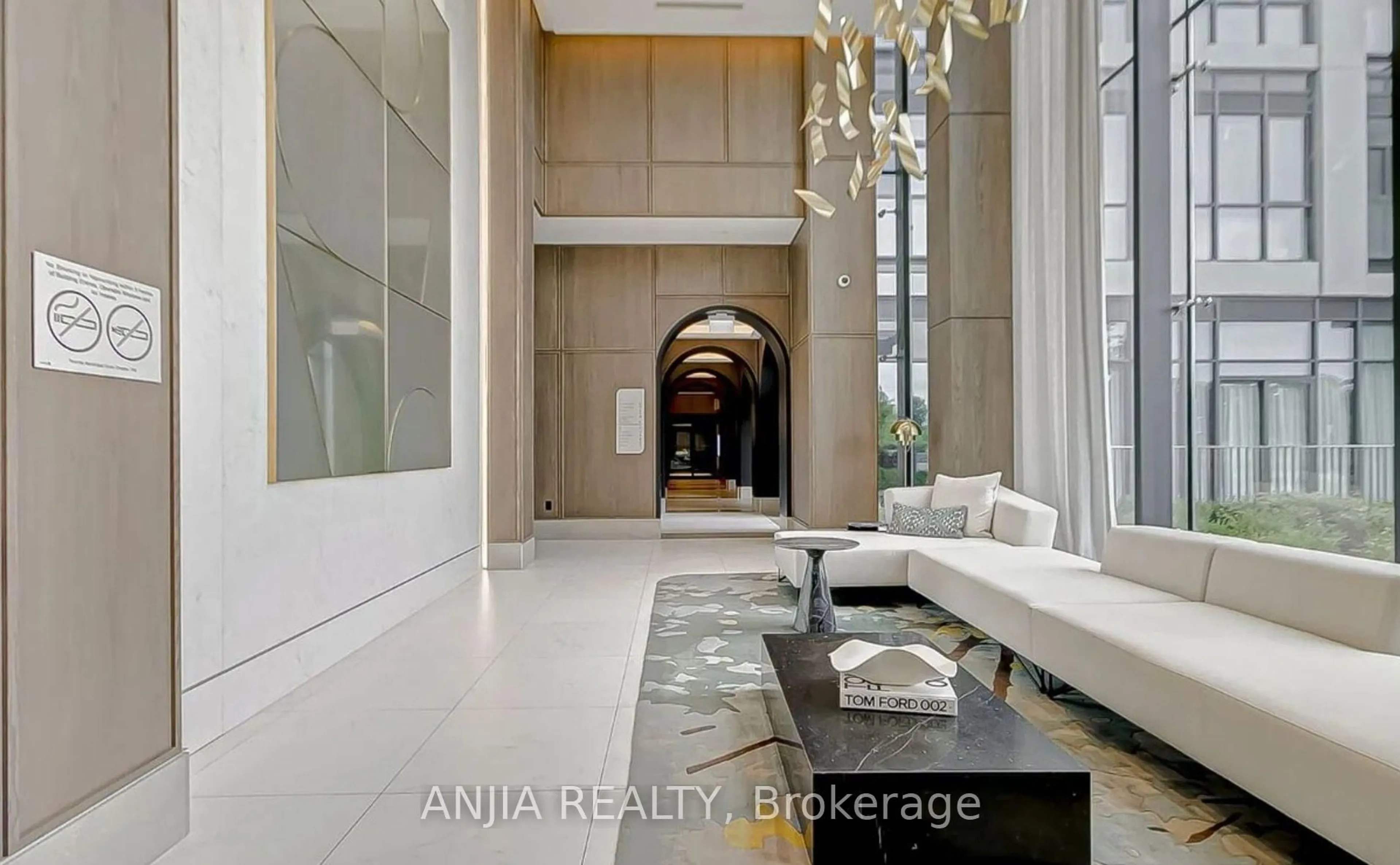 Indoor entryway for 30 Inn On The Park Dr #1907, Toronto Ontario M3C 0P7