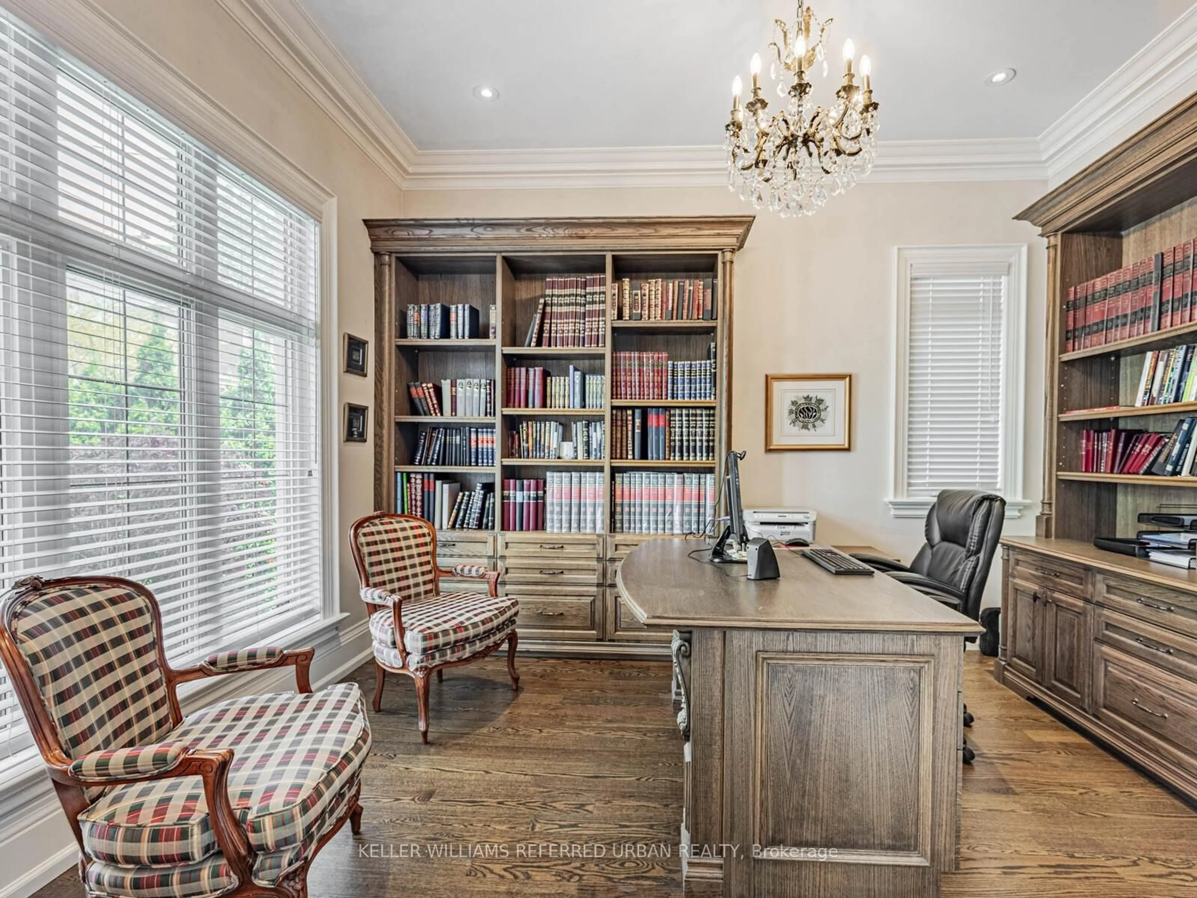 A pic of a room for 525 Glencairn Ave, Toronto Ontario M6B 1Z2
