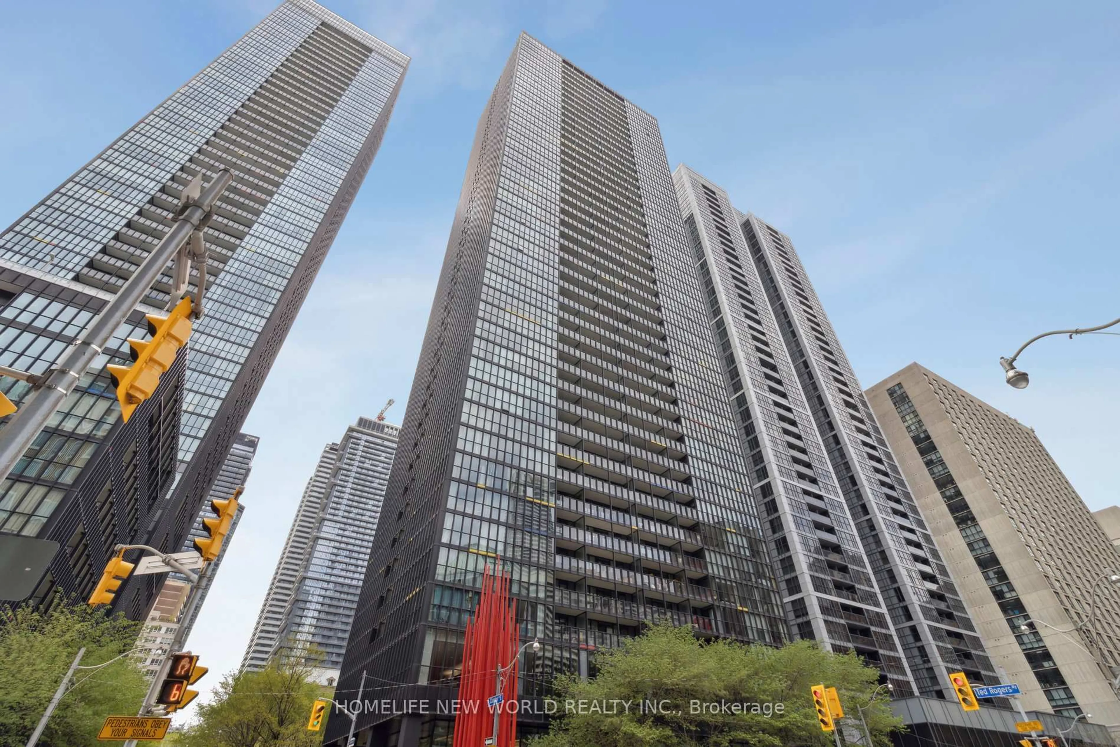 Unknown for 110 Charles St #4202, Toronto Ontario M4Y 1T5