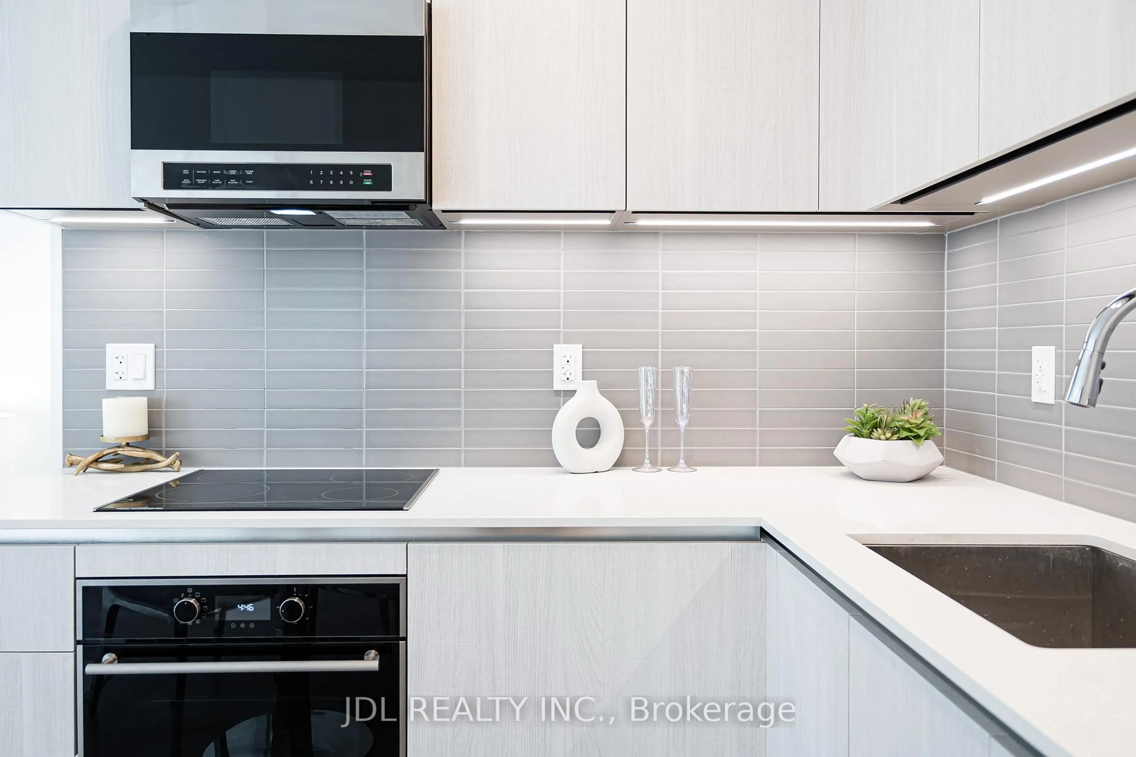 Unknown for 8 Cumberland St #3105, Toronto Ontario M4W 0B6