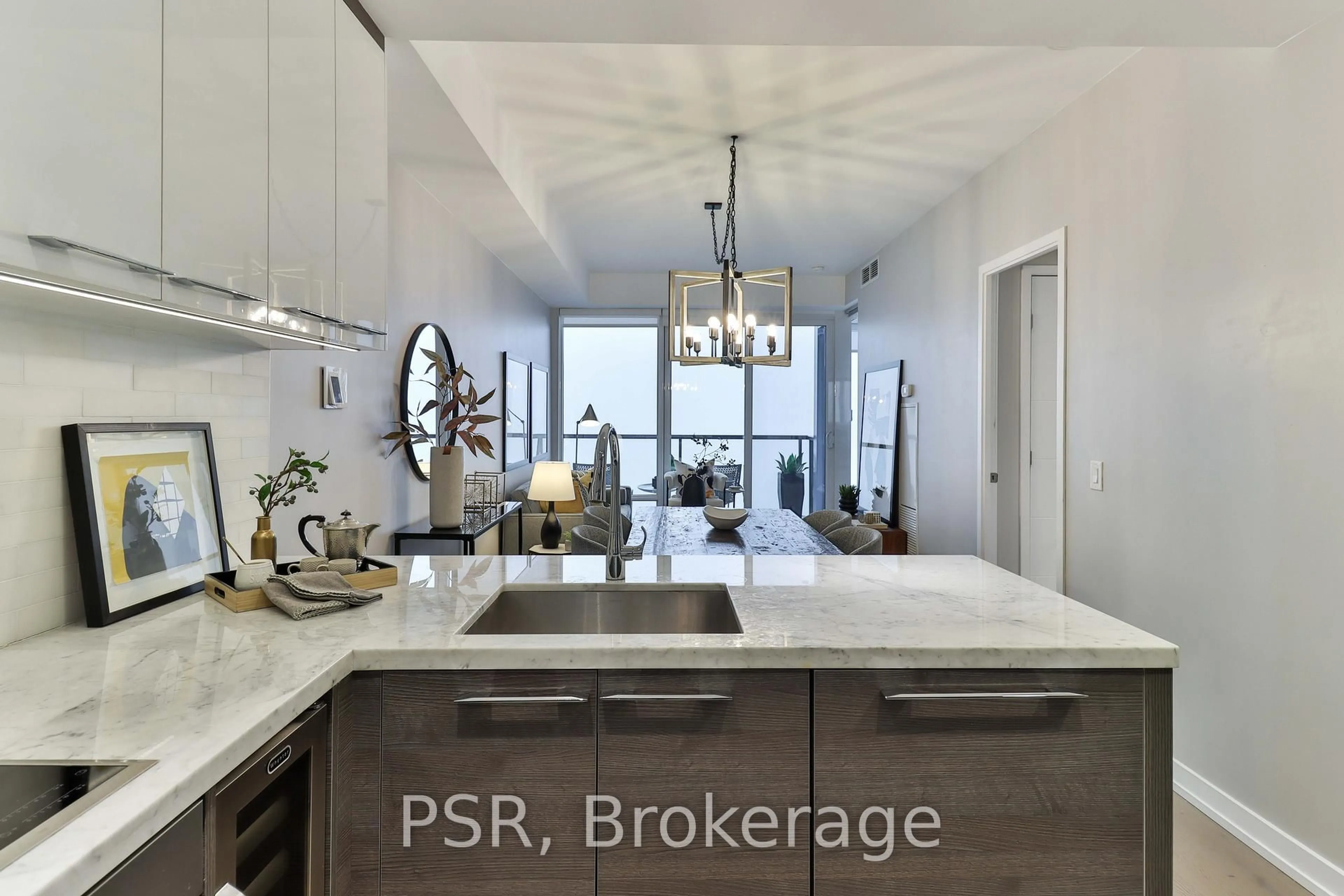 Open concept kitchen, ceramic/tile floor for 488 University Ave Ave #3415, Toronto Ontario M5G 0C1