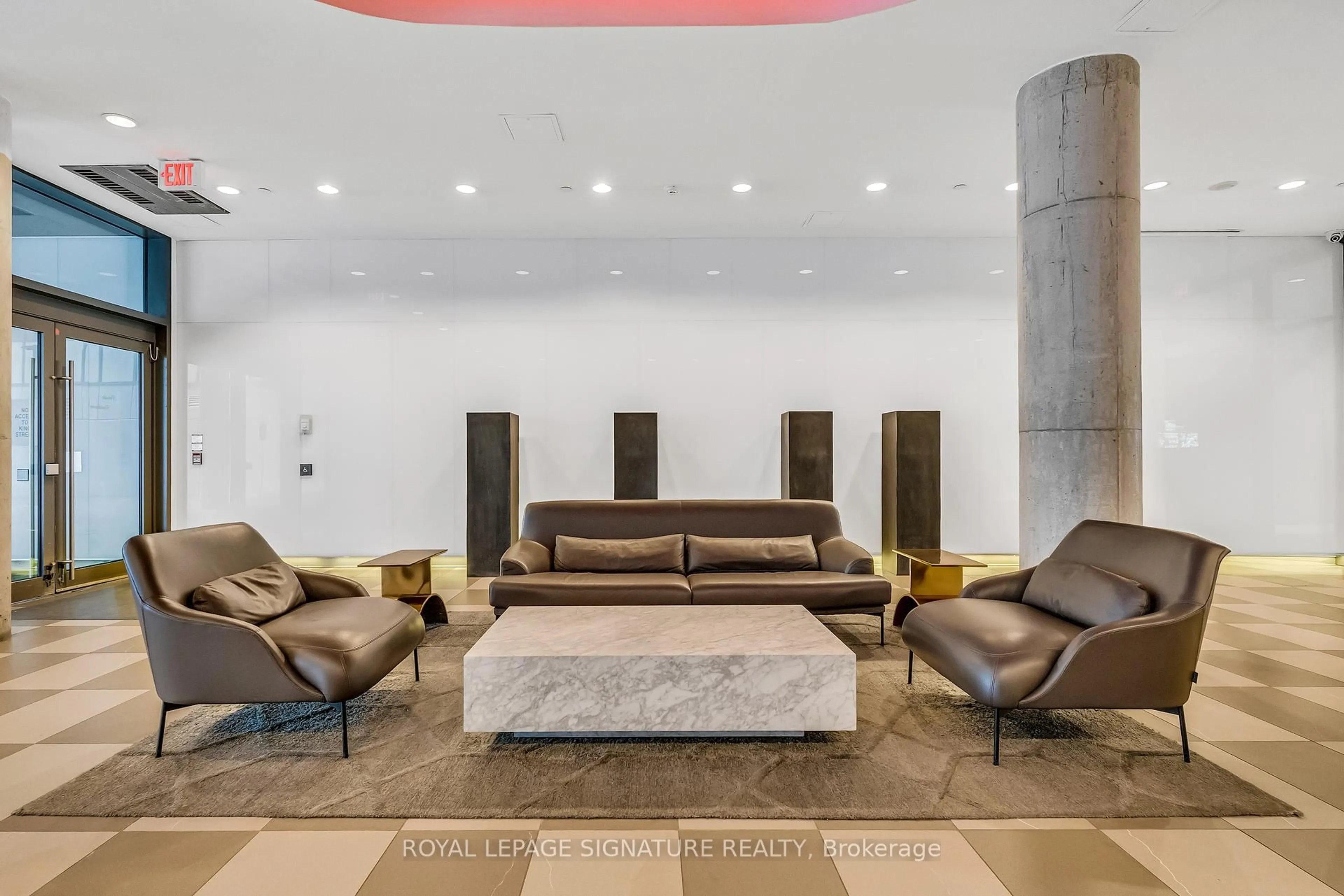 Lobby for 461 Adelaide St #916, Toronto Ontario M5V 0L6