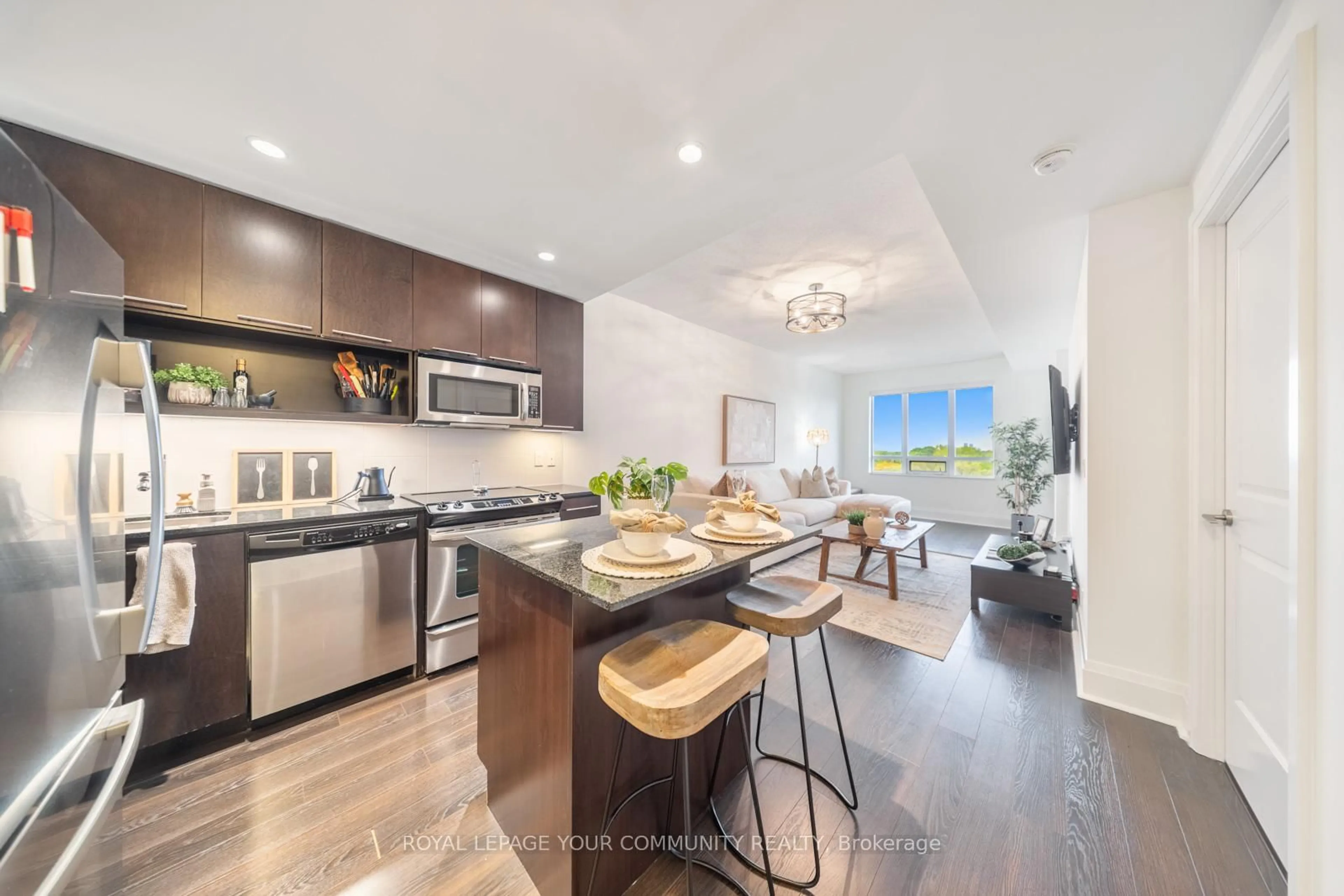 Open concept kitchen, unknown for 100 Harrison Garden Blvd #710, Toronto Ontario M2N 0C2
