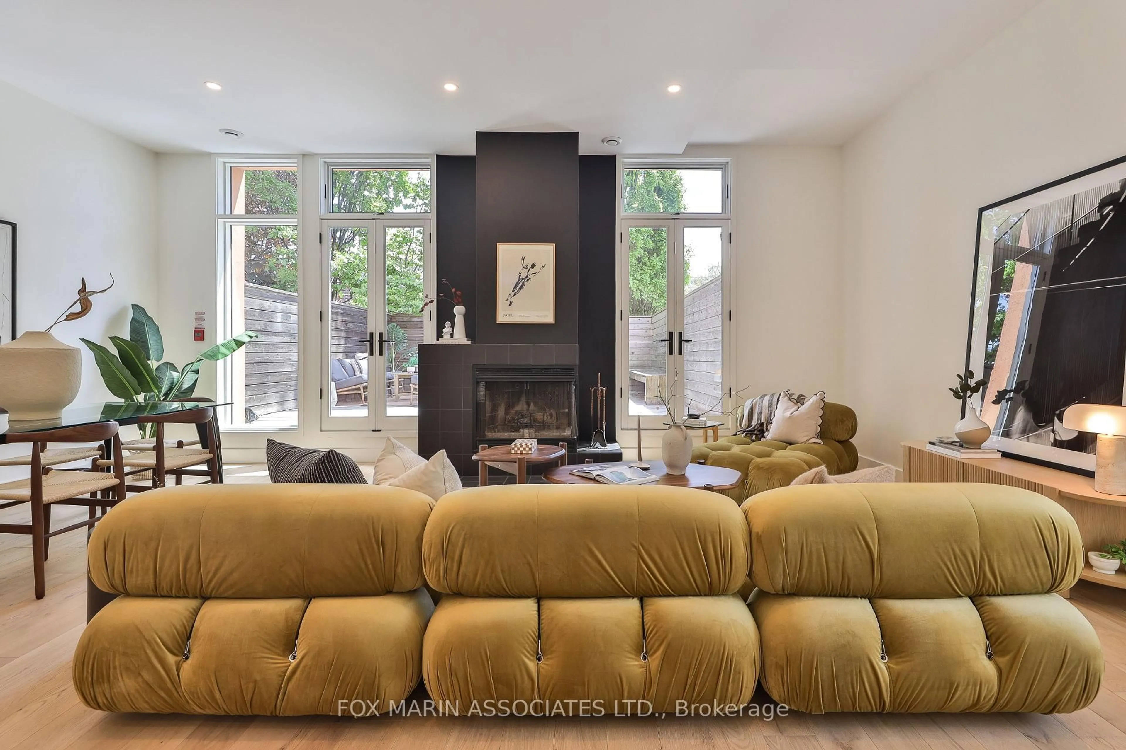 Living room with furniture, unknown for 34 Claremont St #106, Toronto Ontario M6J 2M4