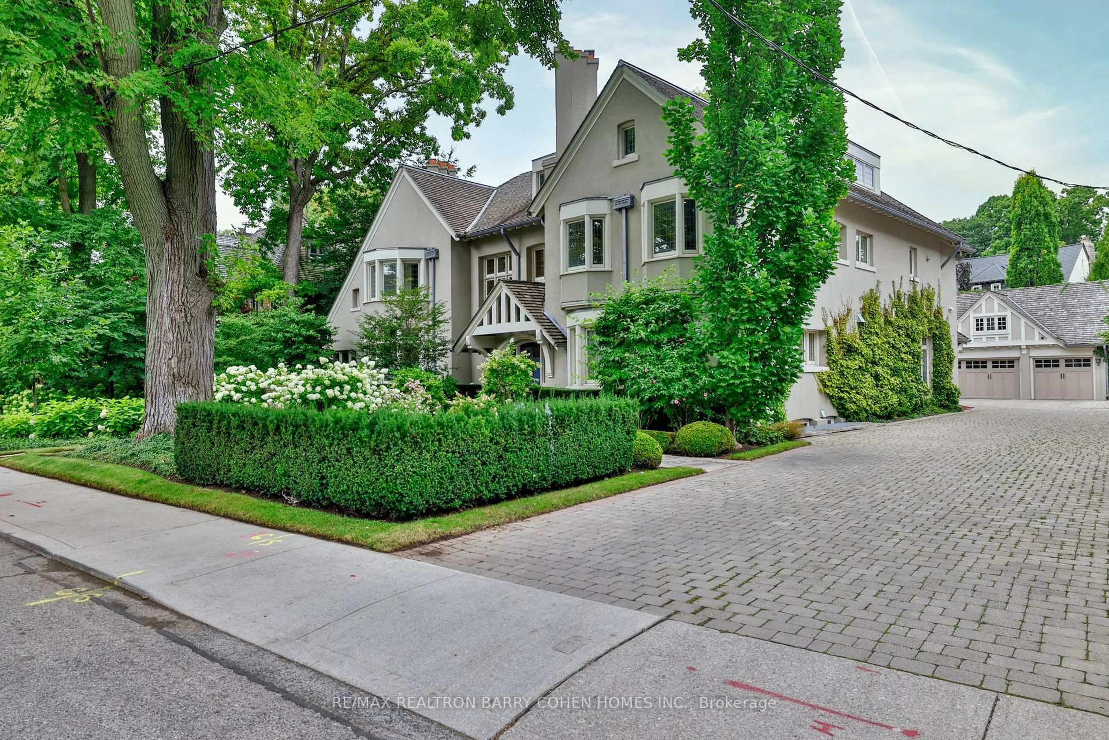 Unknown for 30 Whitney Ave, Toronto Ontario M4W 2A8