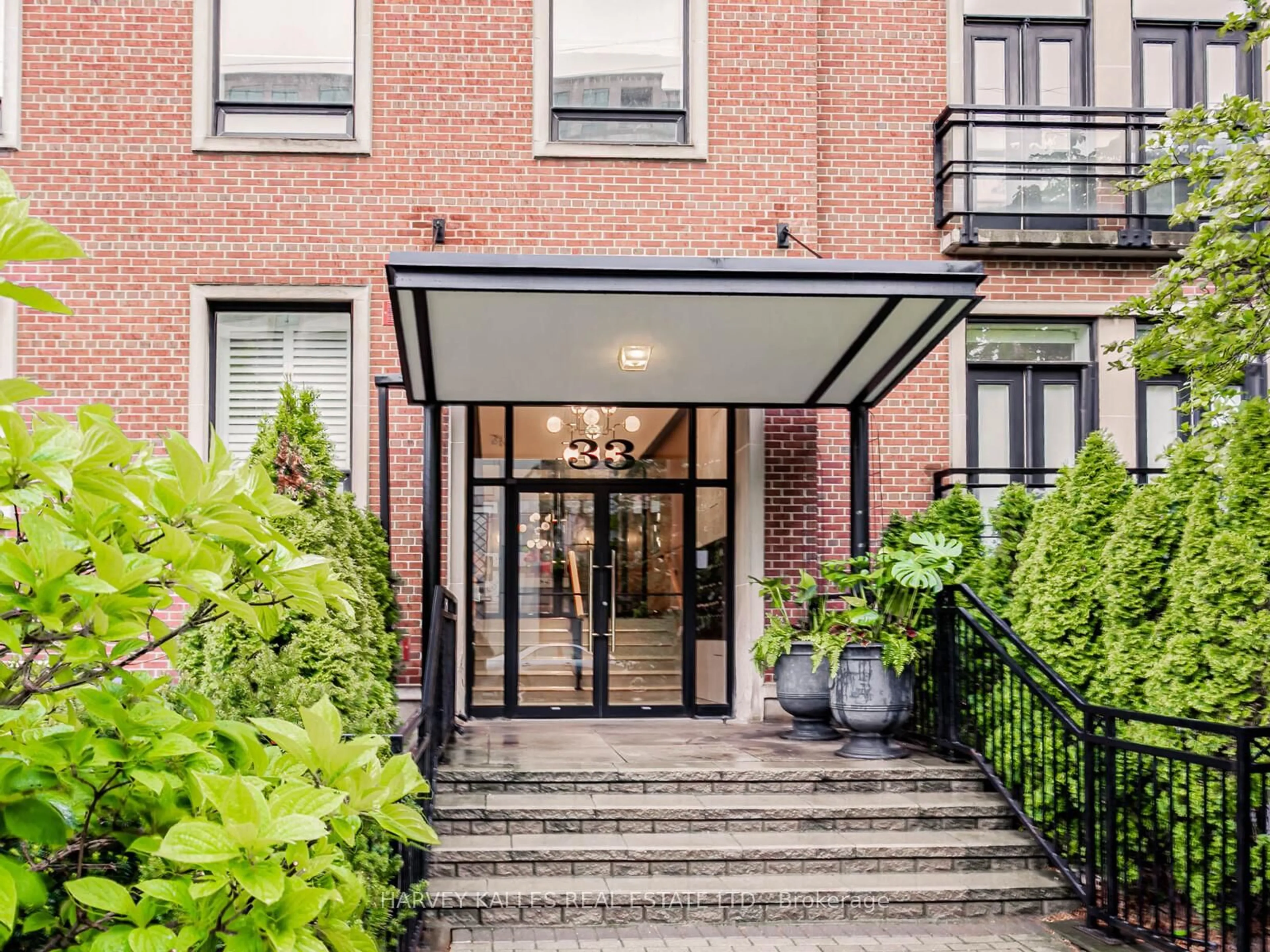 Unknown for 33 Price St #36, Toronto Ontario M4W 1Z1