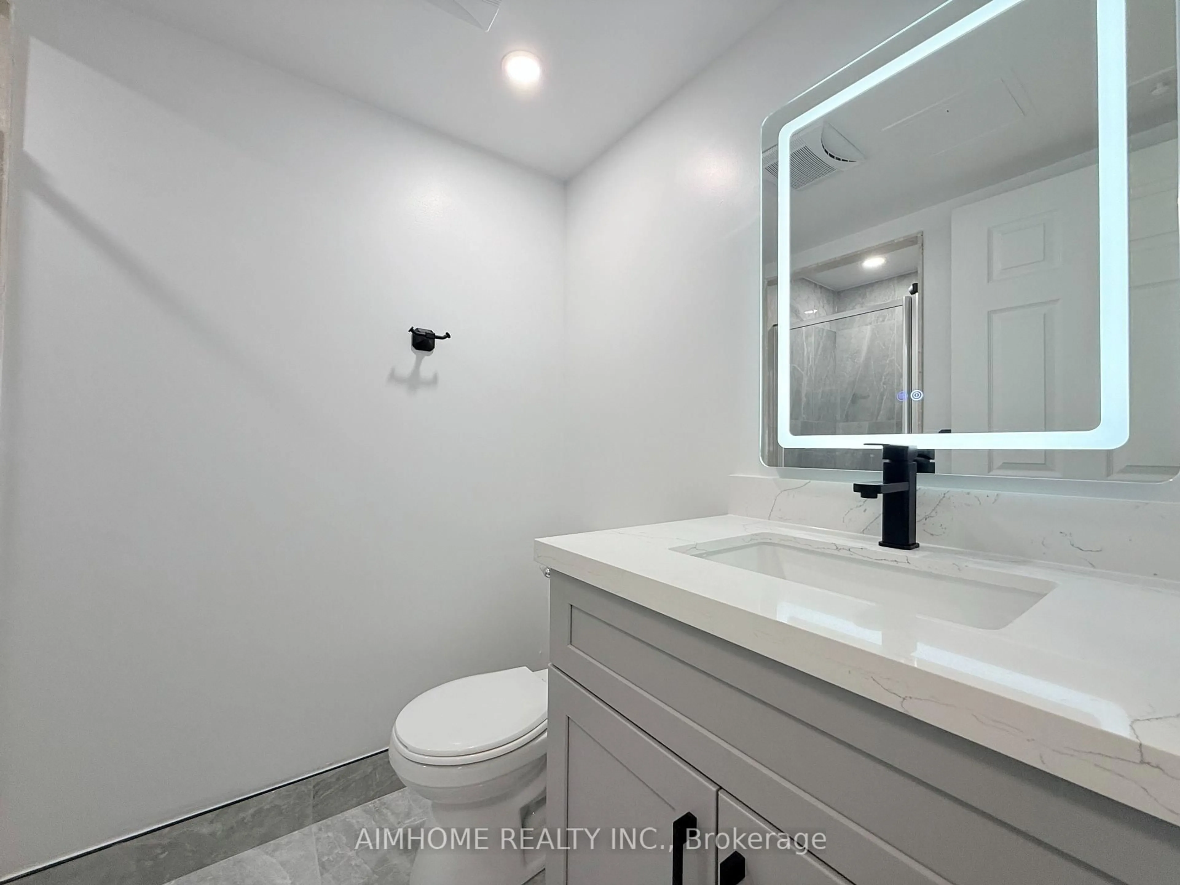 Unknown for 7 Lorraine Dr #1716, Toronto Ontario M2N 7H2