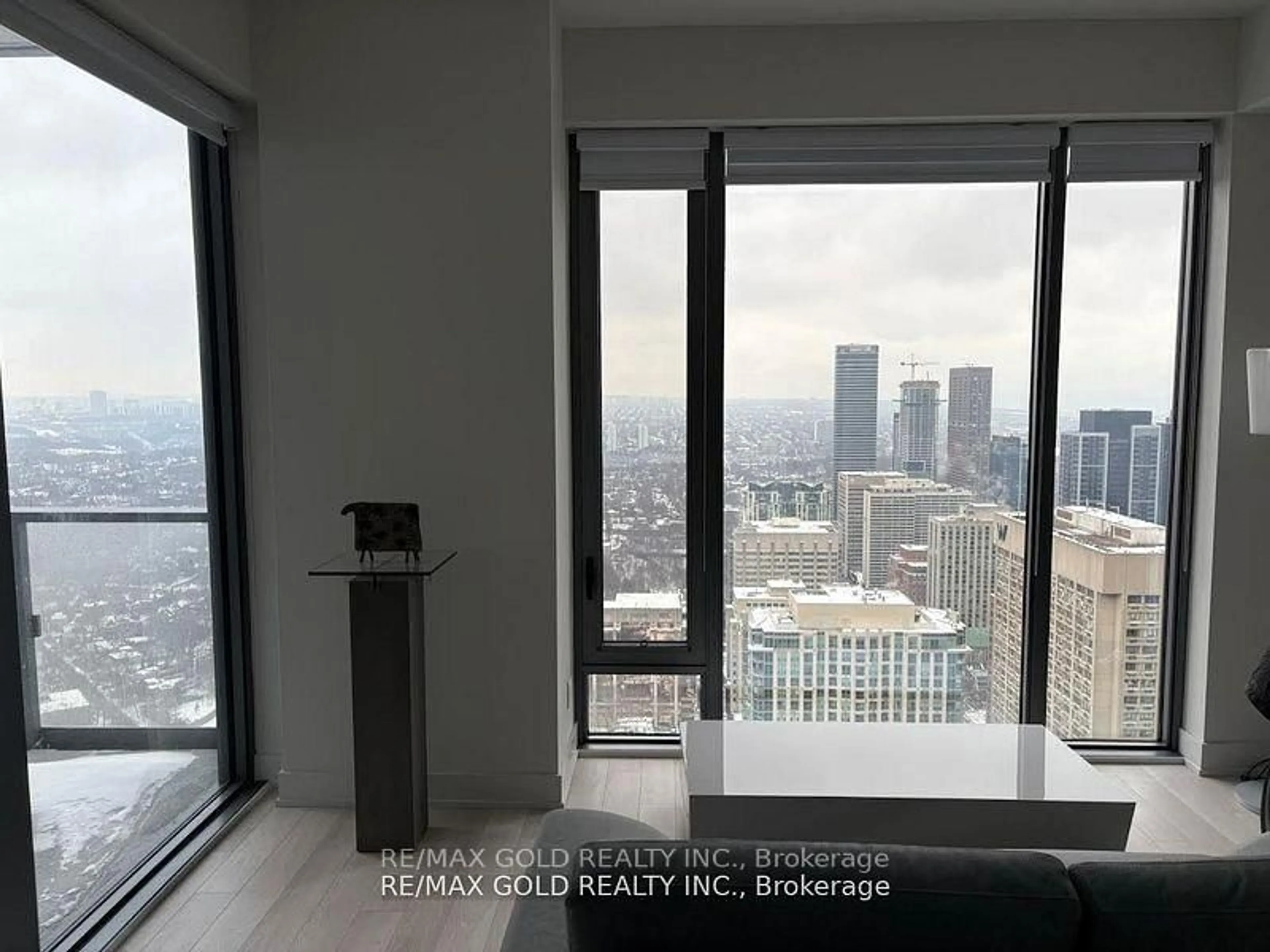 A pic of a room for 8 Cumberland St #4807, Toronto Ontario M4W 0B6