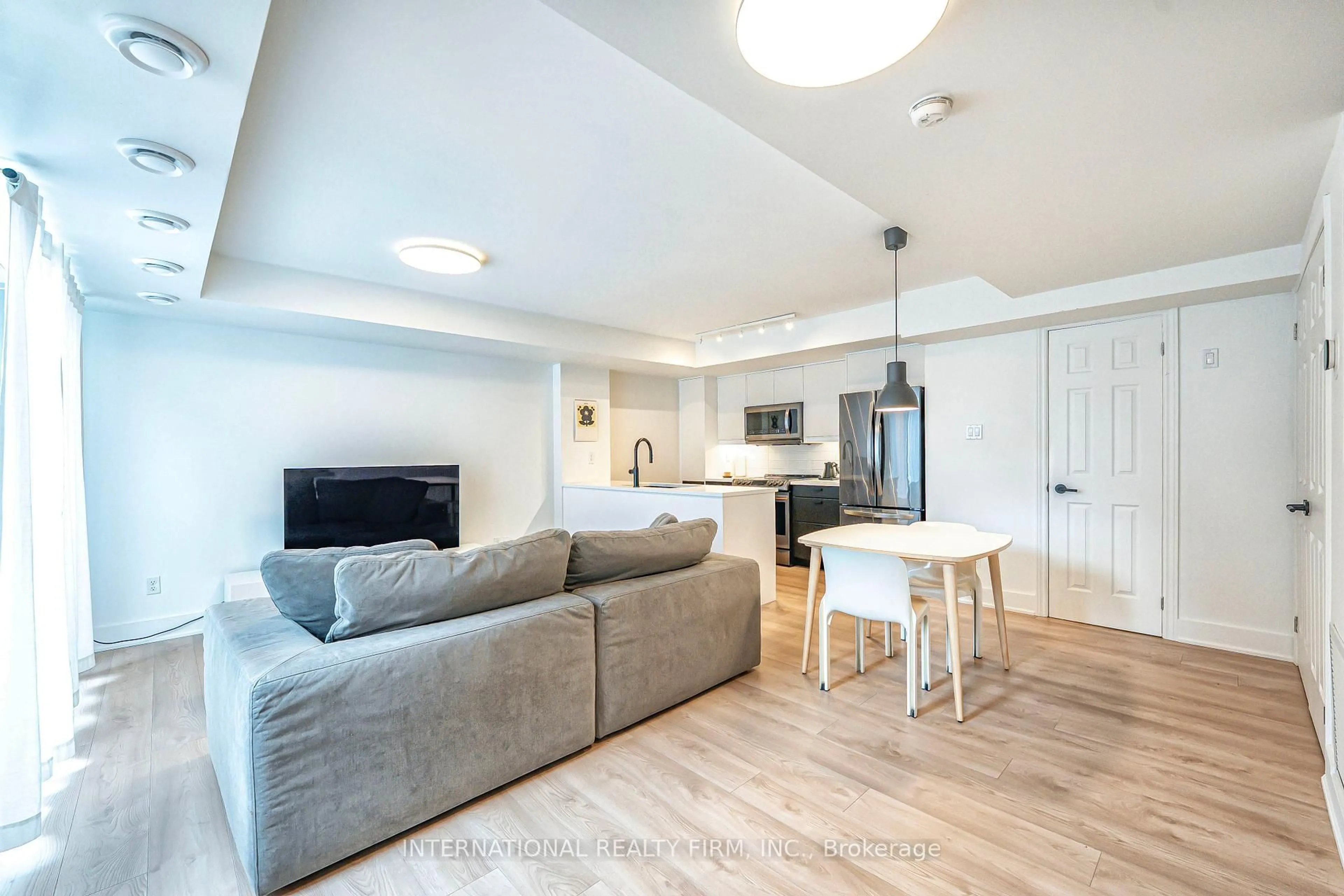 Living room with furniture, unknown for 1 Ruttan St #TH 107, Toronto Ontario M6P 0A1