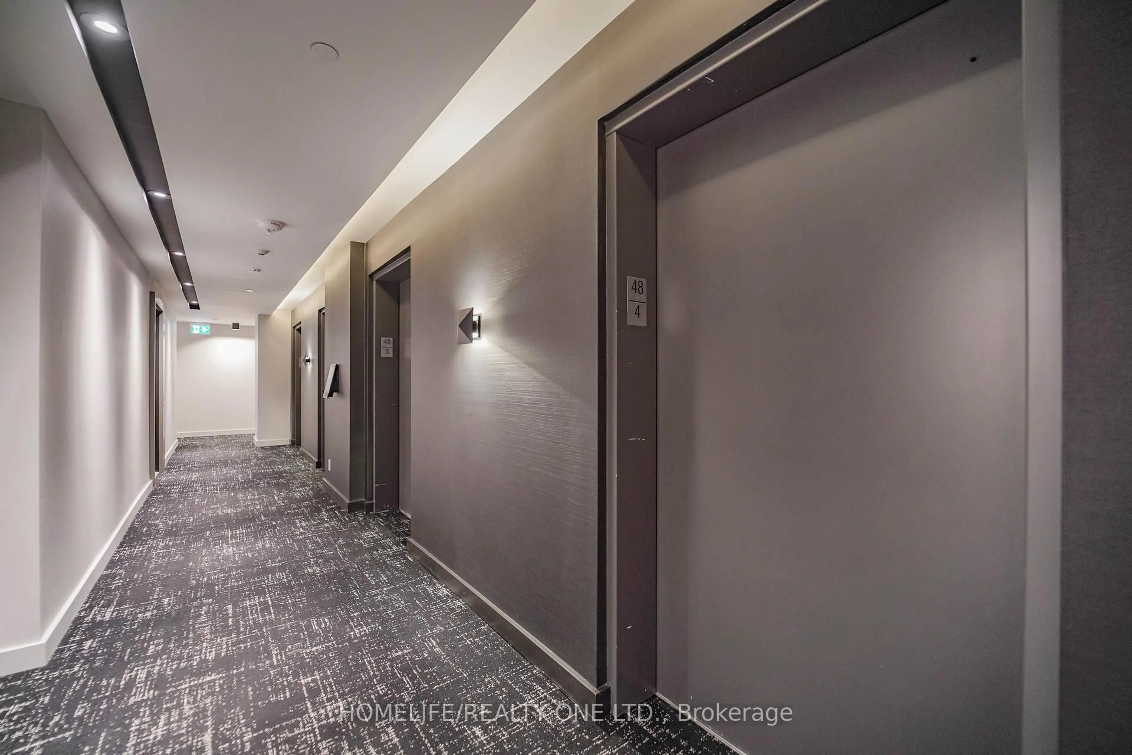 Indoor foyer for 108 Peter St #4803, Toronto Ontario M5V 2G7