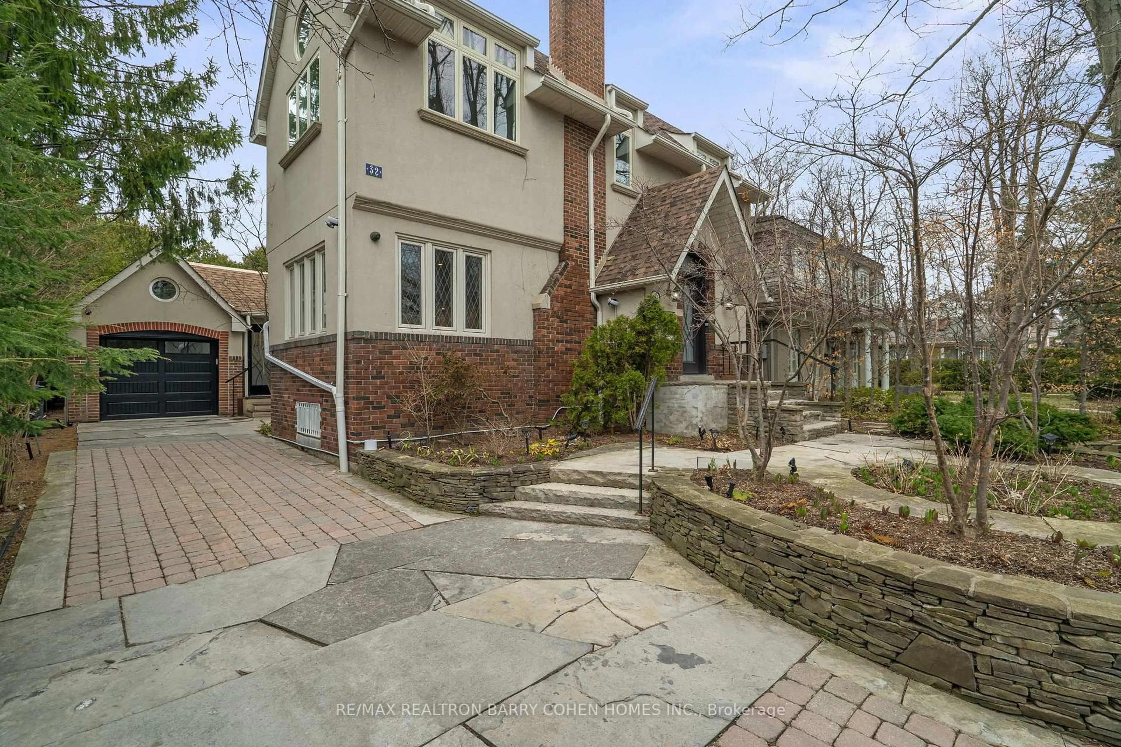 Home with brick exterior material, street for 32 Beechwood Ave, Toronto Ontario M6N 4T1