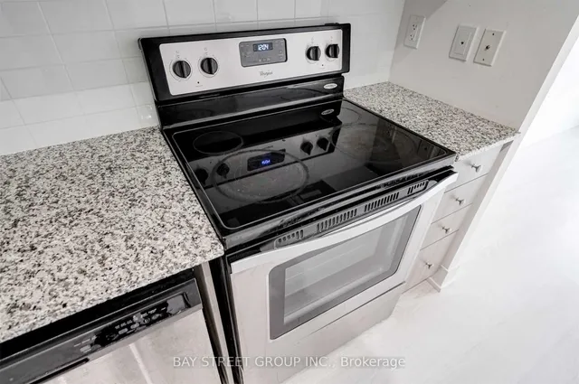 Additional property image - 68 Merton St Unit 615