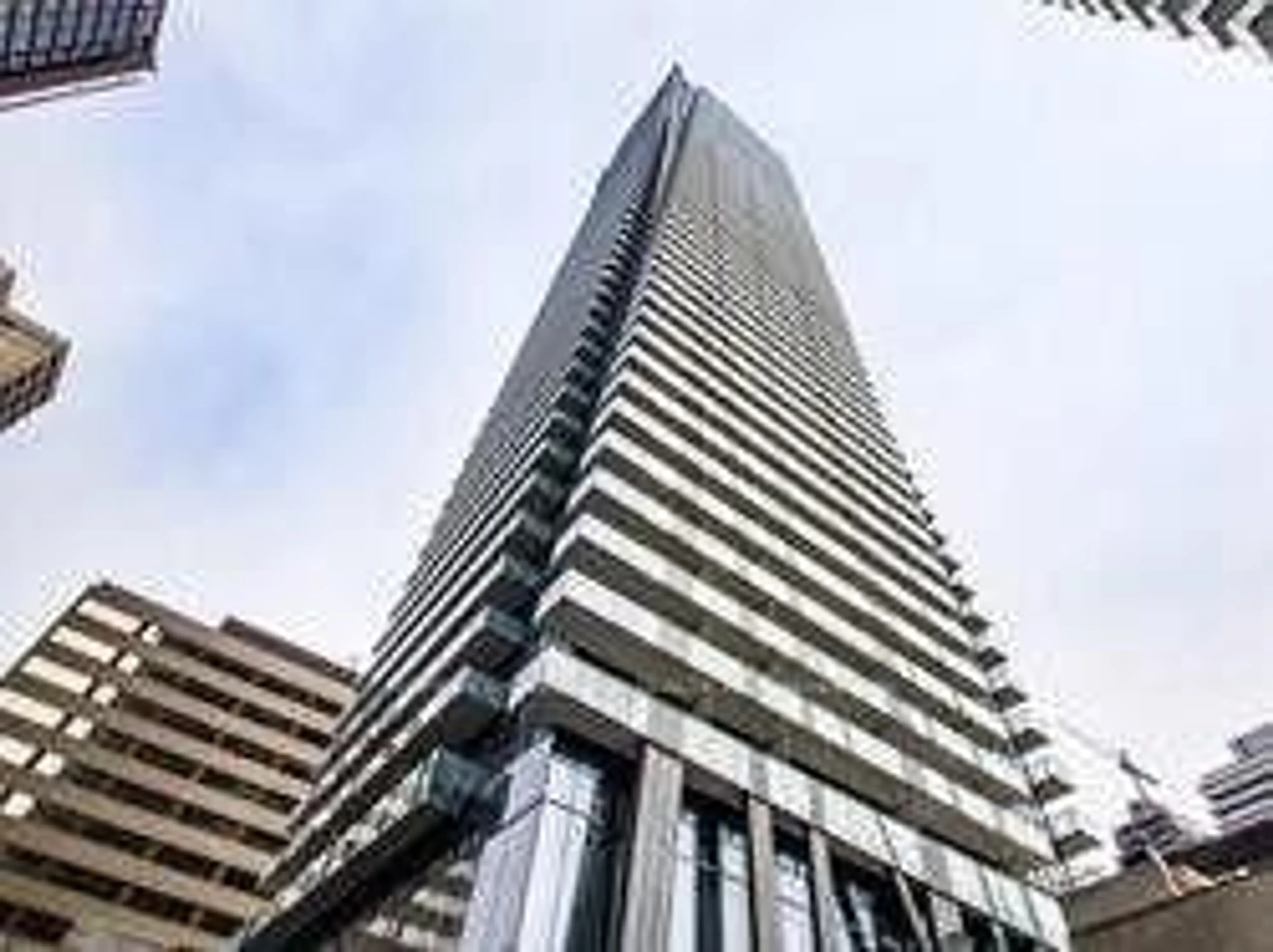 Indoor foyer for 1080 Bay St #3902, Toronto Ontario M5S 0A5