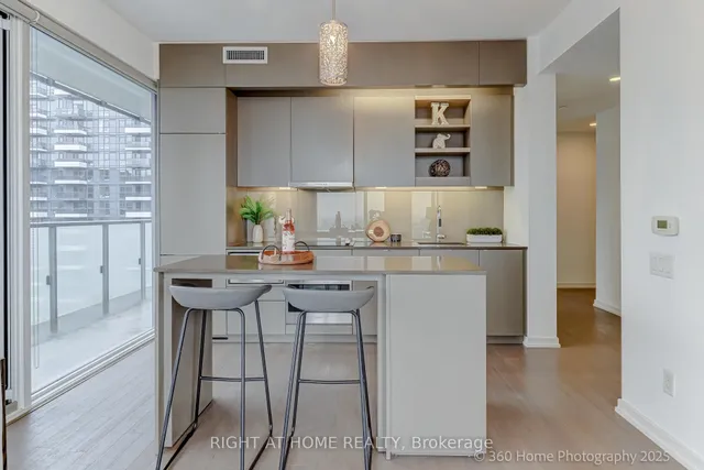Additional image 8 of 101 Peter St Unit 3711