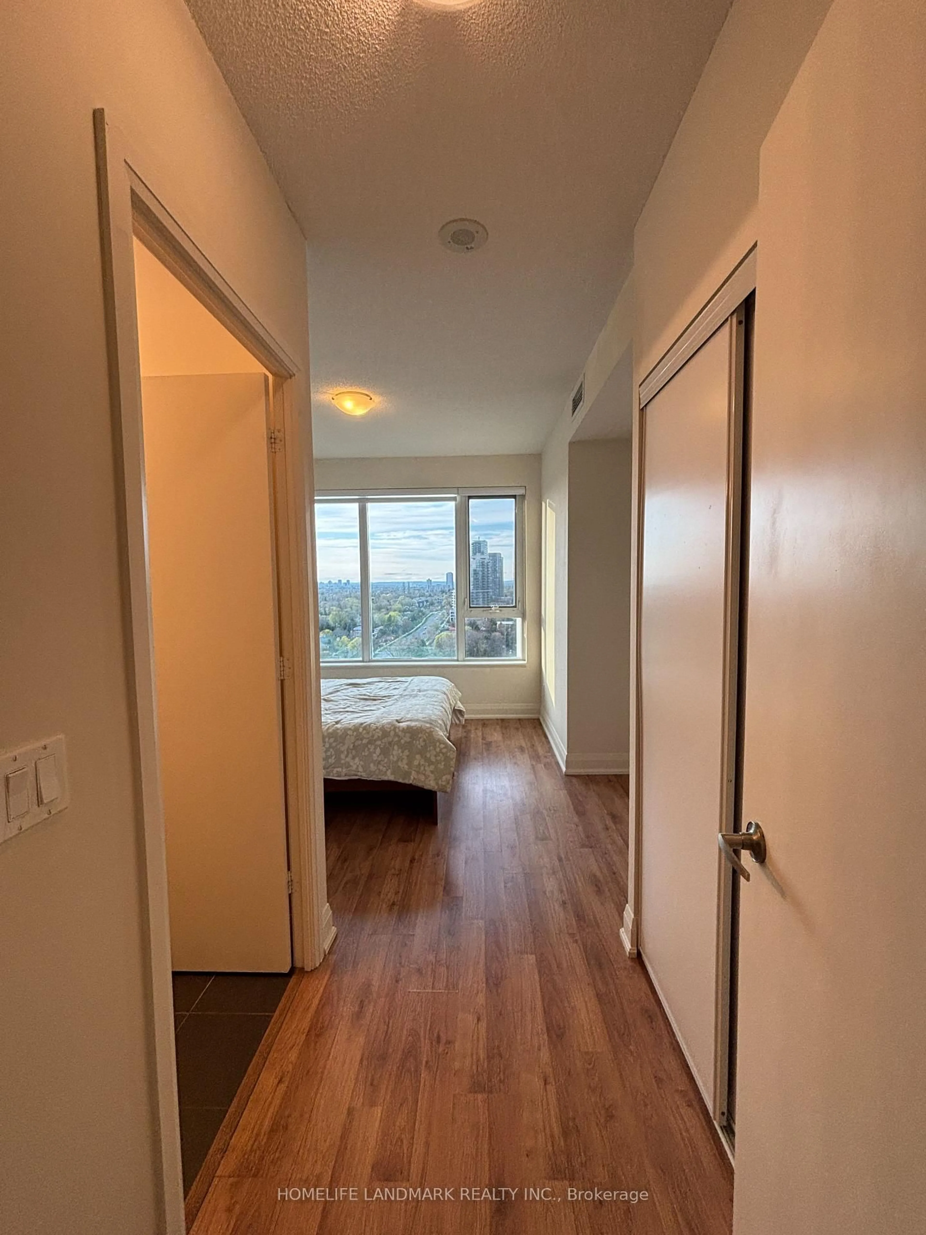 A pic of a room for 68 Canterbury Pl #1809, Toronto Ontario M2N 0H8