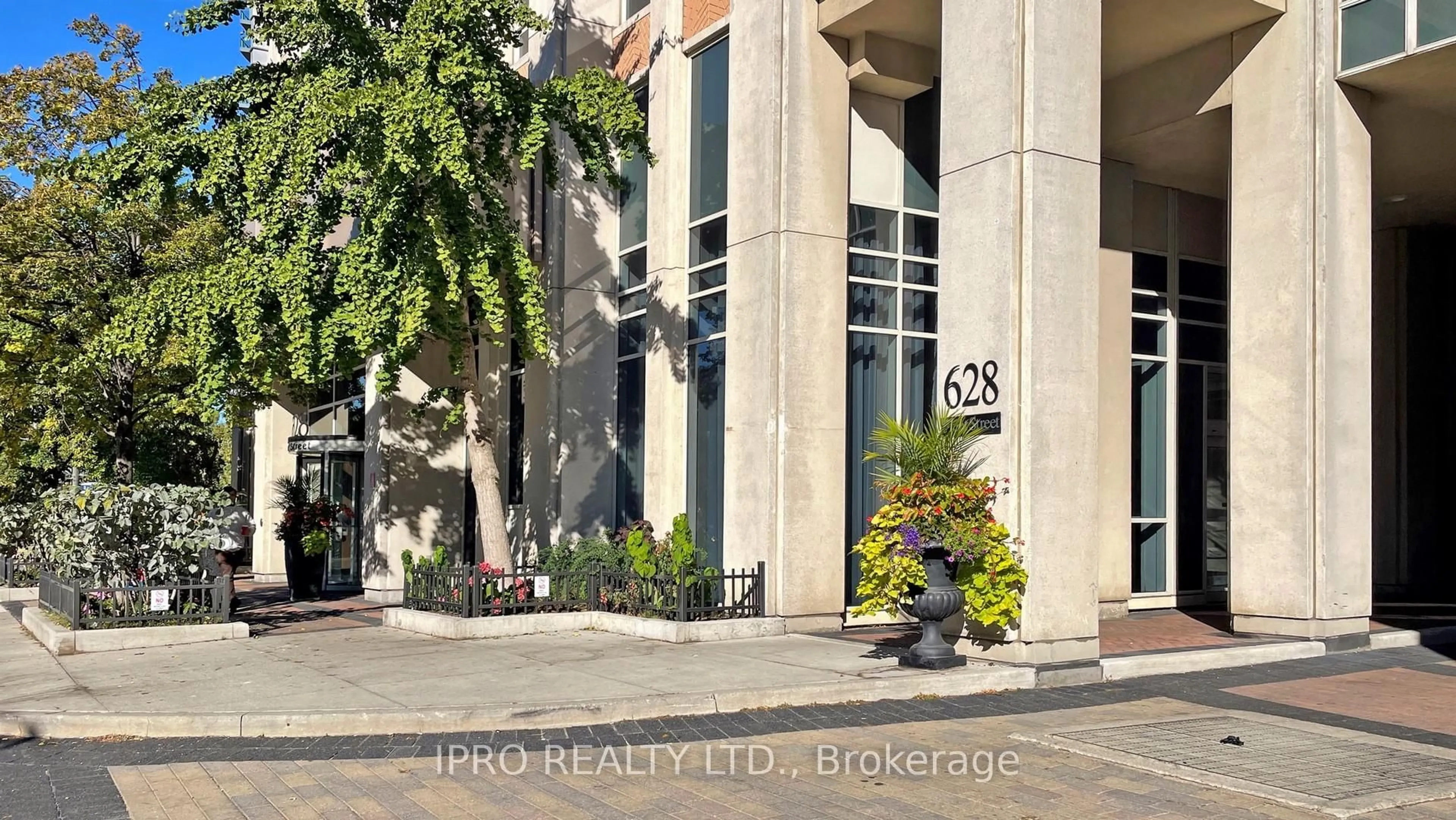 Lobby for 628 Fleet St #2707, Toronto Ontario M5V 1A8