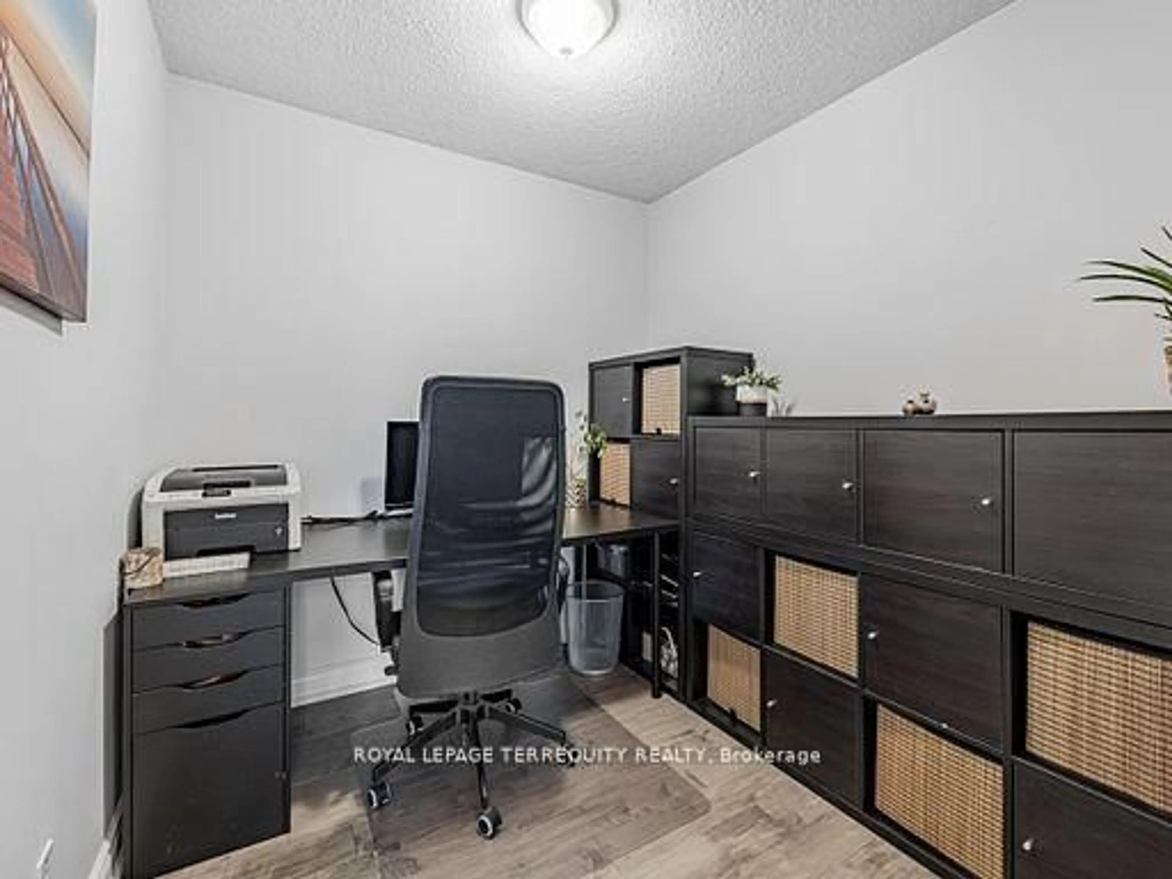 A pic of a room for 15 Northtown Way #1719, Toronto Ontario M2N 7A2