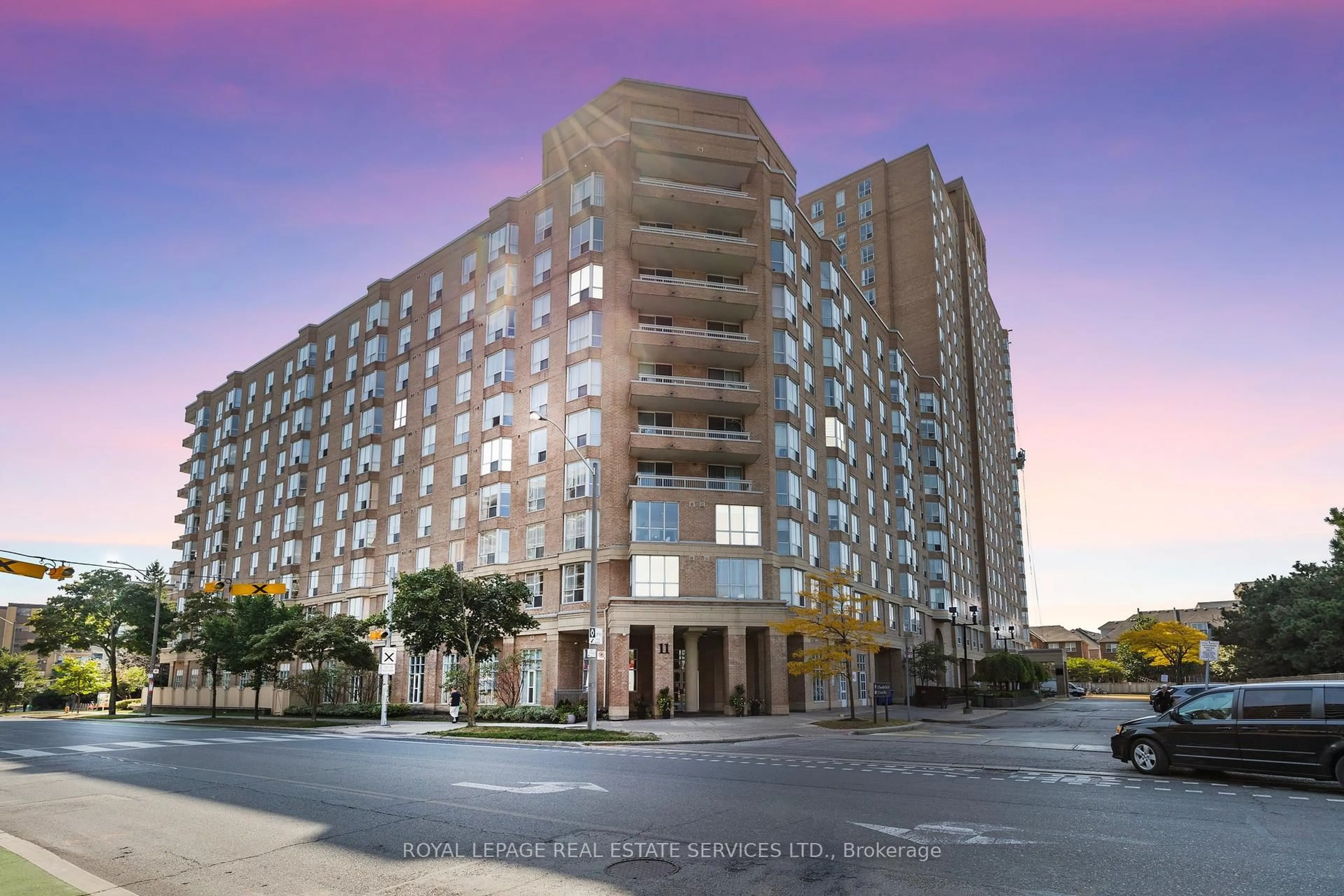 Unknown for 11 Thorncliffe Pk Dr #204, Toronto Ontario M4H 1P3
