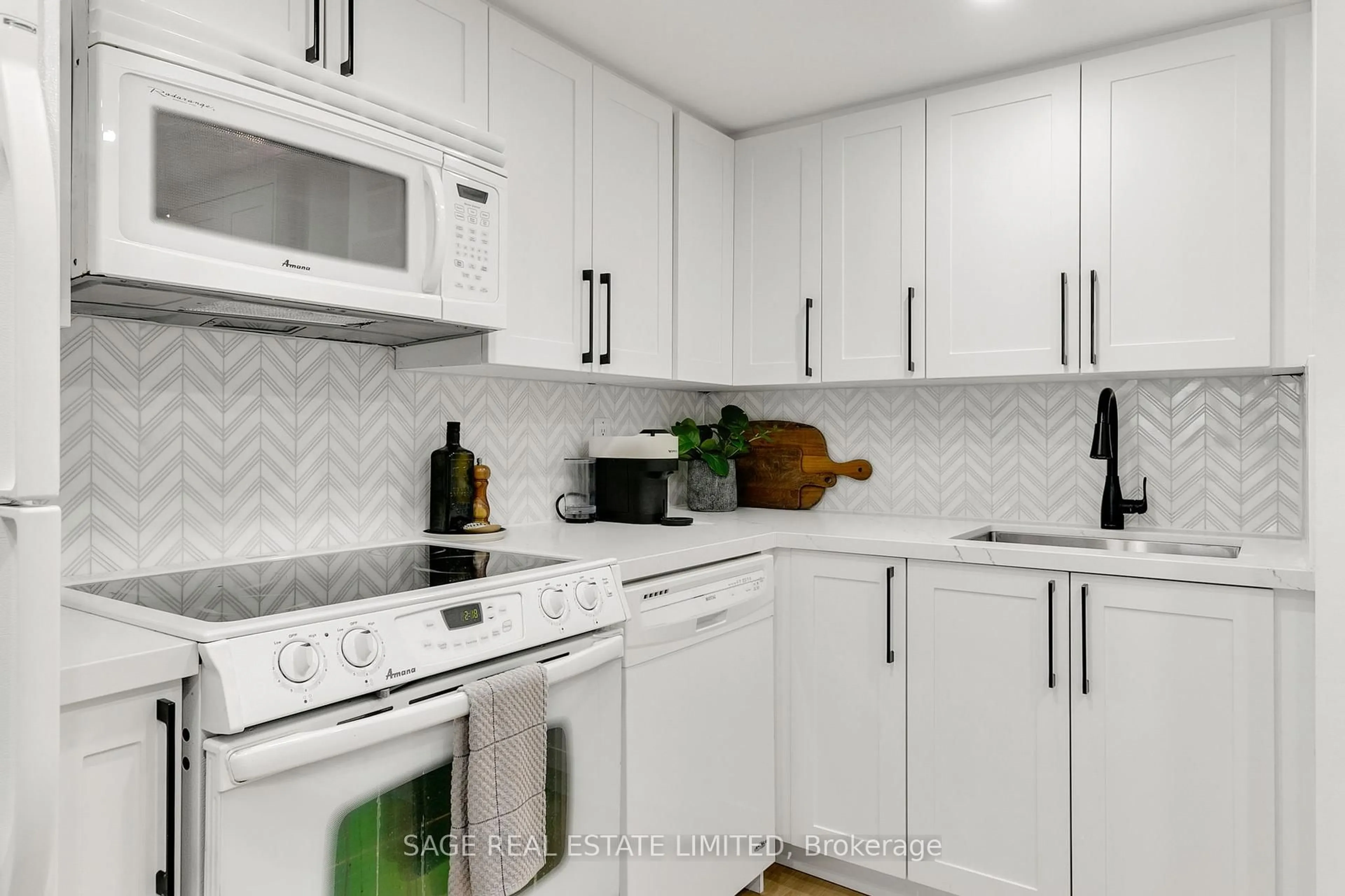 Unknown for 15 Maitland Pl #1102, Toronto Ontario M4Y 2X3