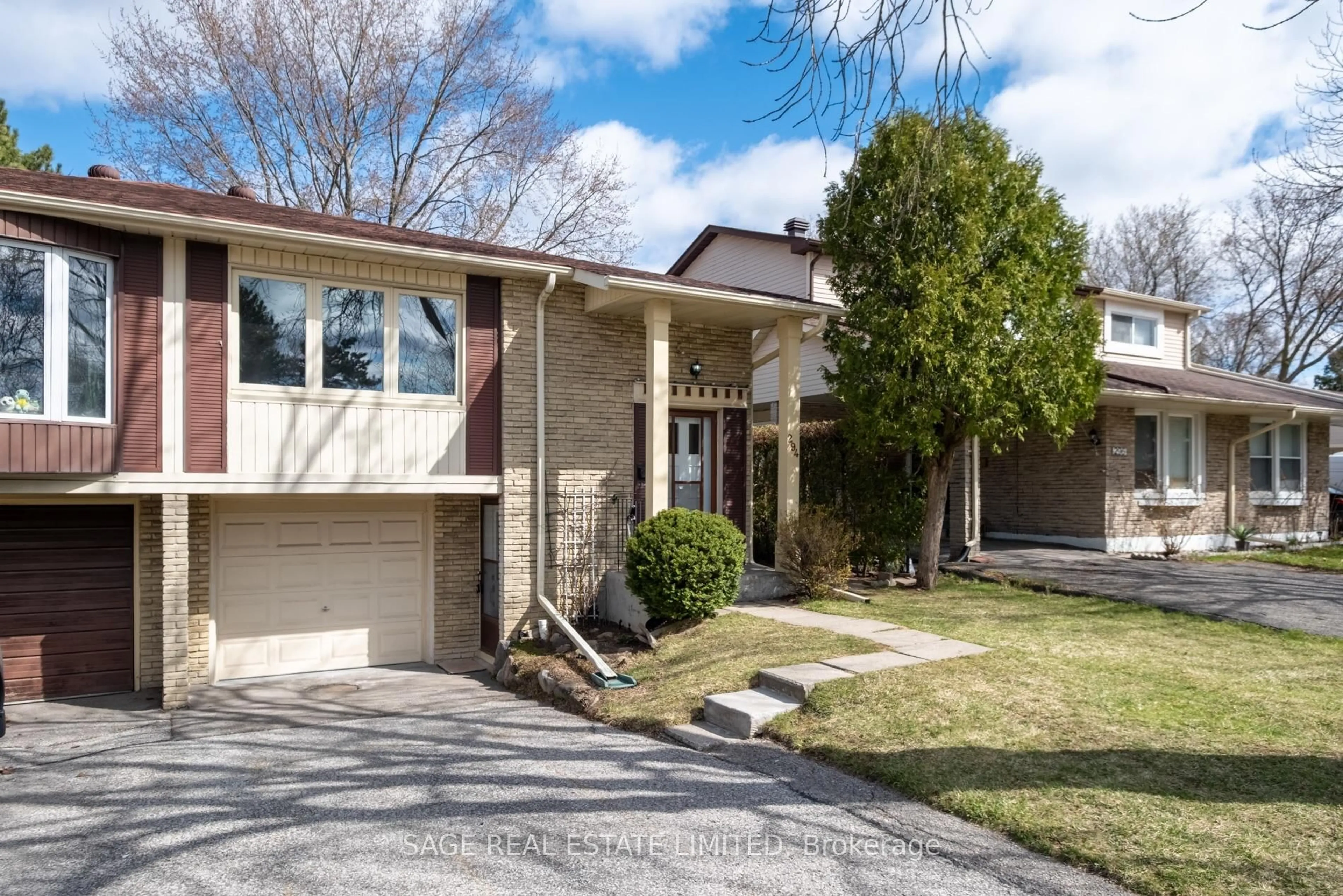 Home with brick exterior material, street for 294 Cliffwood Rd, Toronto Ontario M2H 2E5