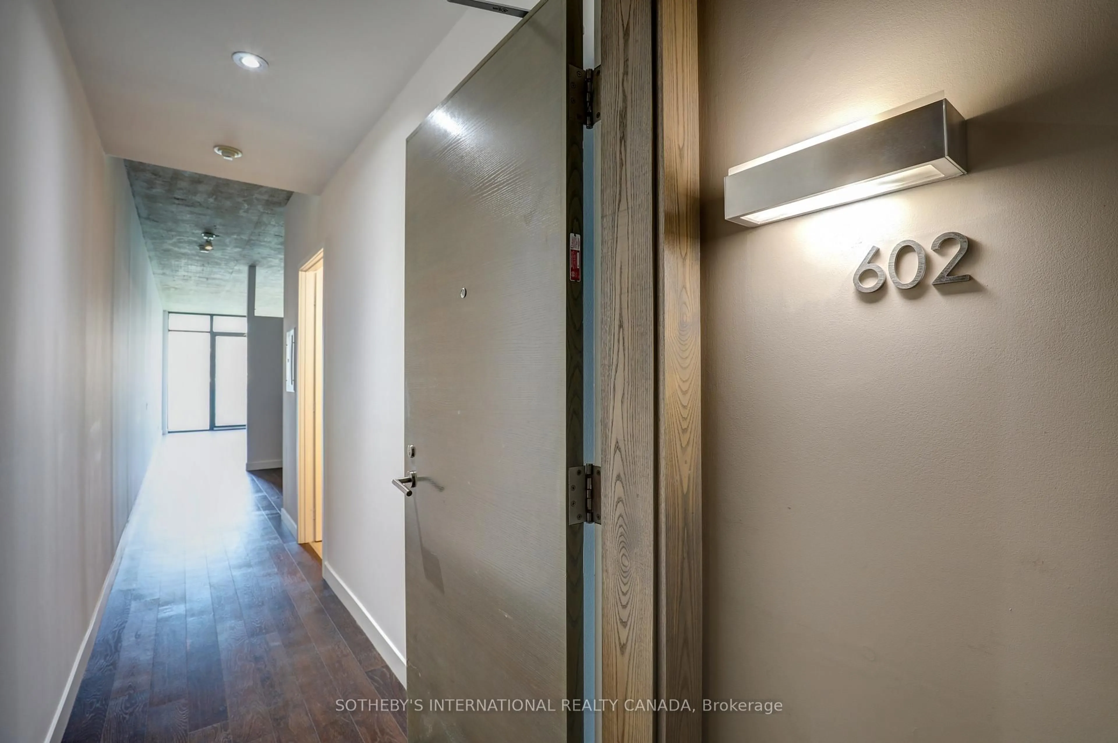 Indoor foyer for 25 Stafford St #602, Toronto Ontario M5V 0G3