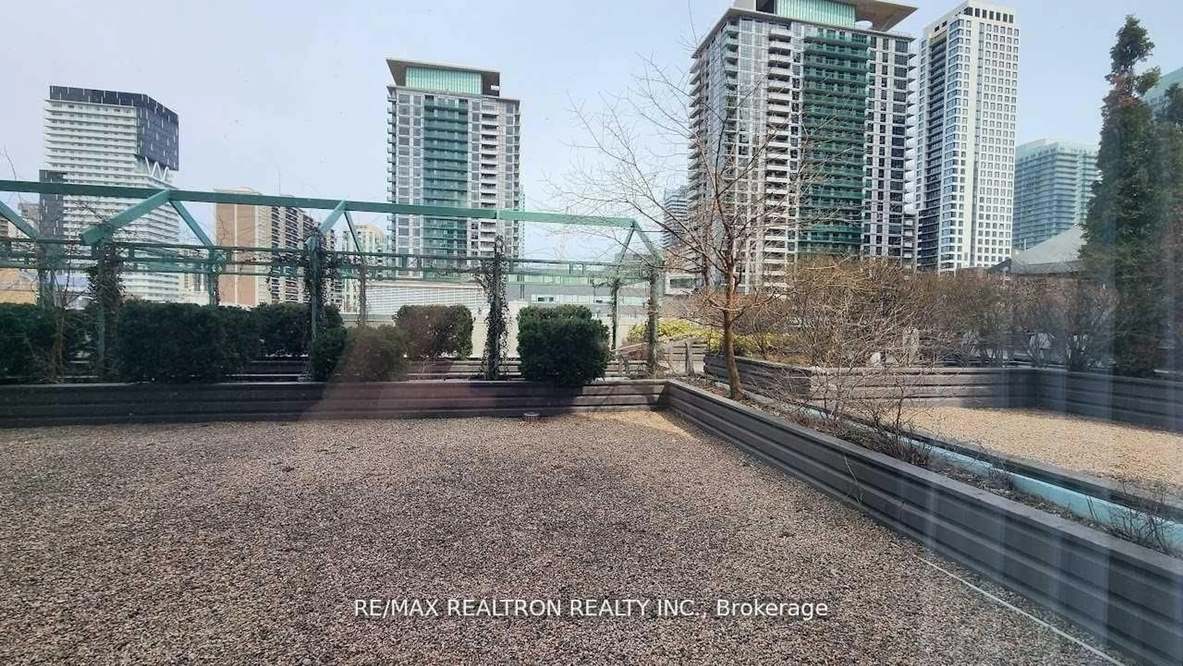 Unknown for 7 Broadway Ave #211, Toronto Ontario M4P 3C5