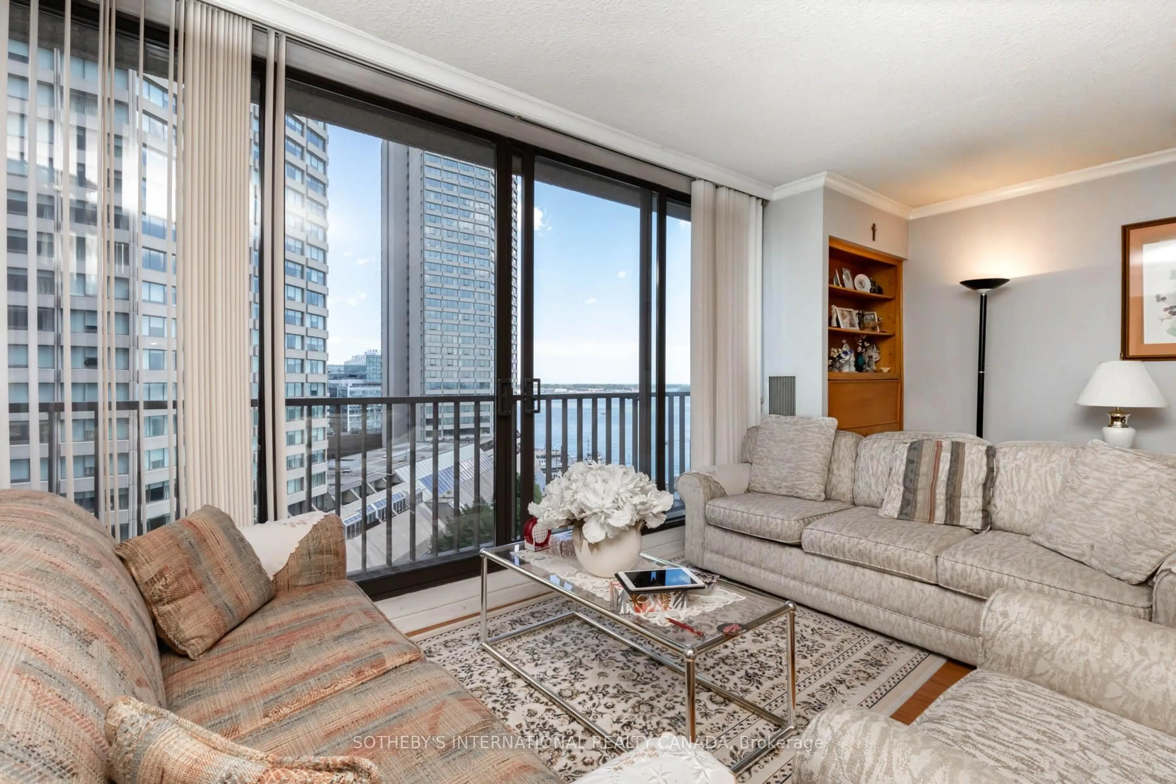 Living room with furniture, unknown for 33 Harbour Sq #1429, Toronto Ontario M5J 2G2