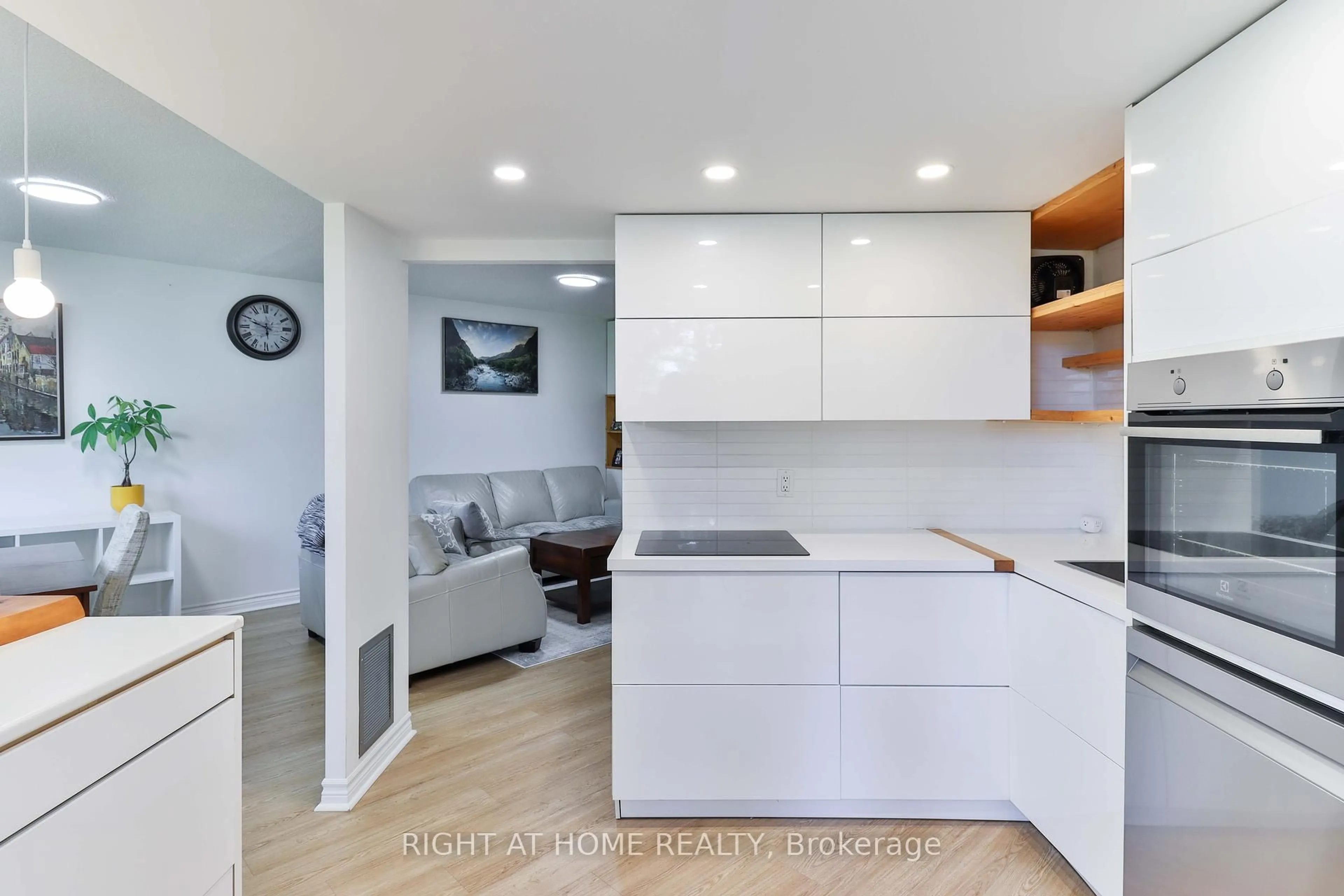Open concept kitchen, unknown for 1210 Don Mills Rd #206, Toronto Ontario M3B 3N9