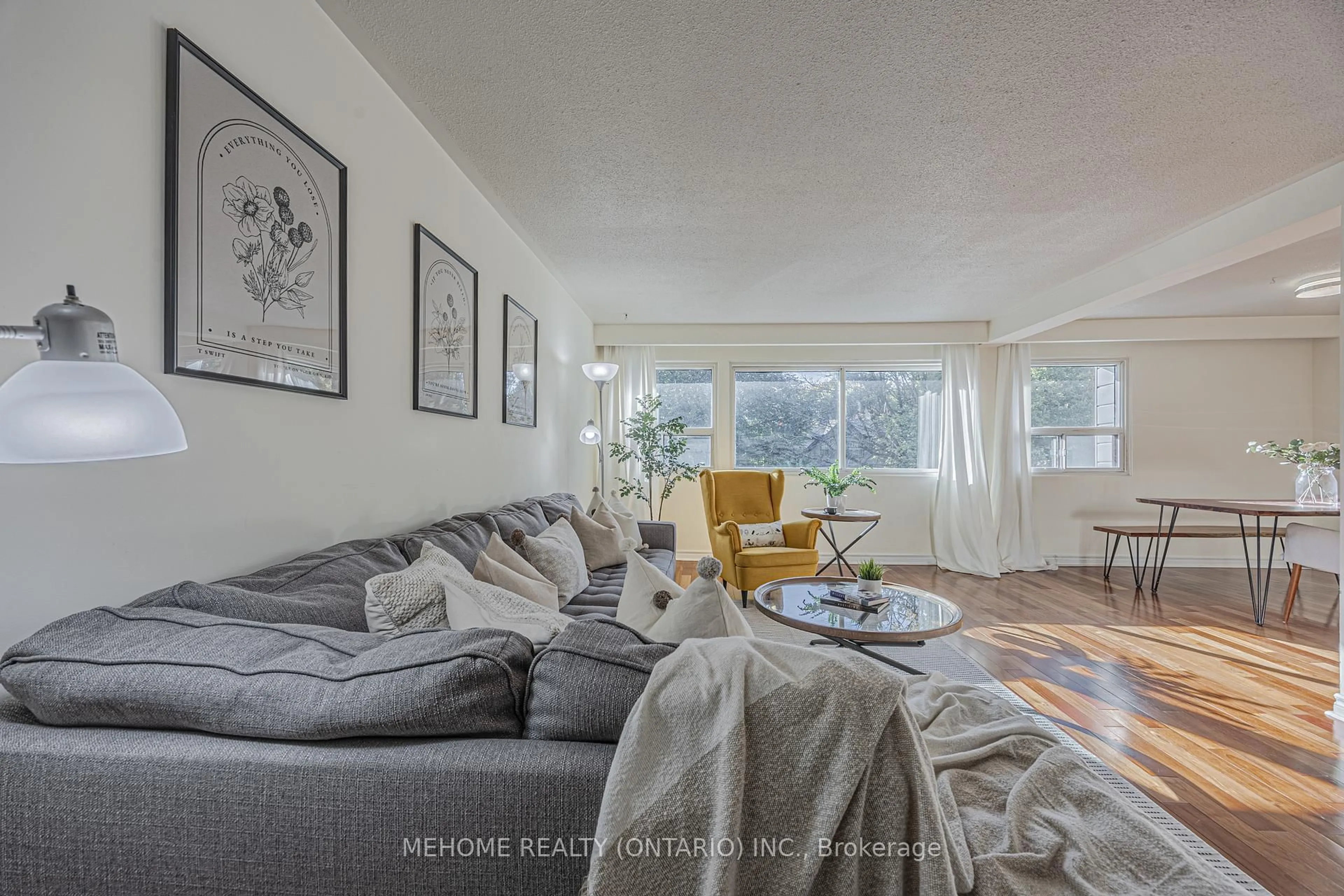 Living room with furniture, unknown for 55 Angus Dr, Toronto Ontario M2J 2W9