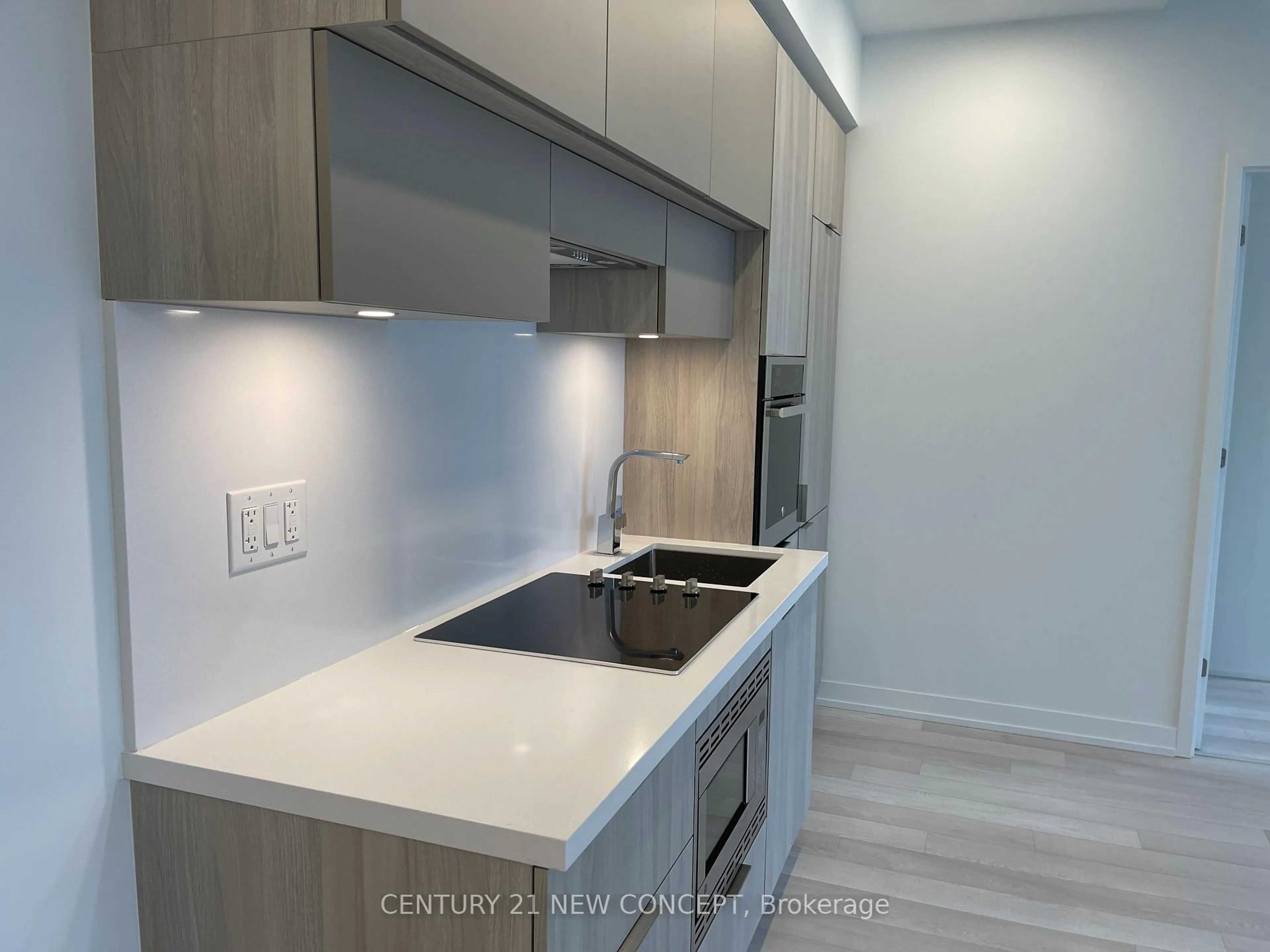Standard kitchen, unknown for 39 roehampton Ave #1204, Toronto Ontario M4P 0G1