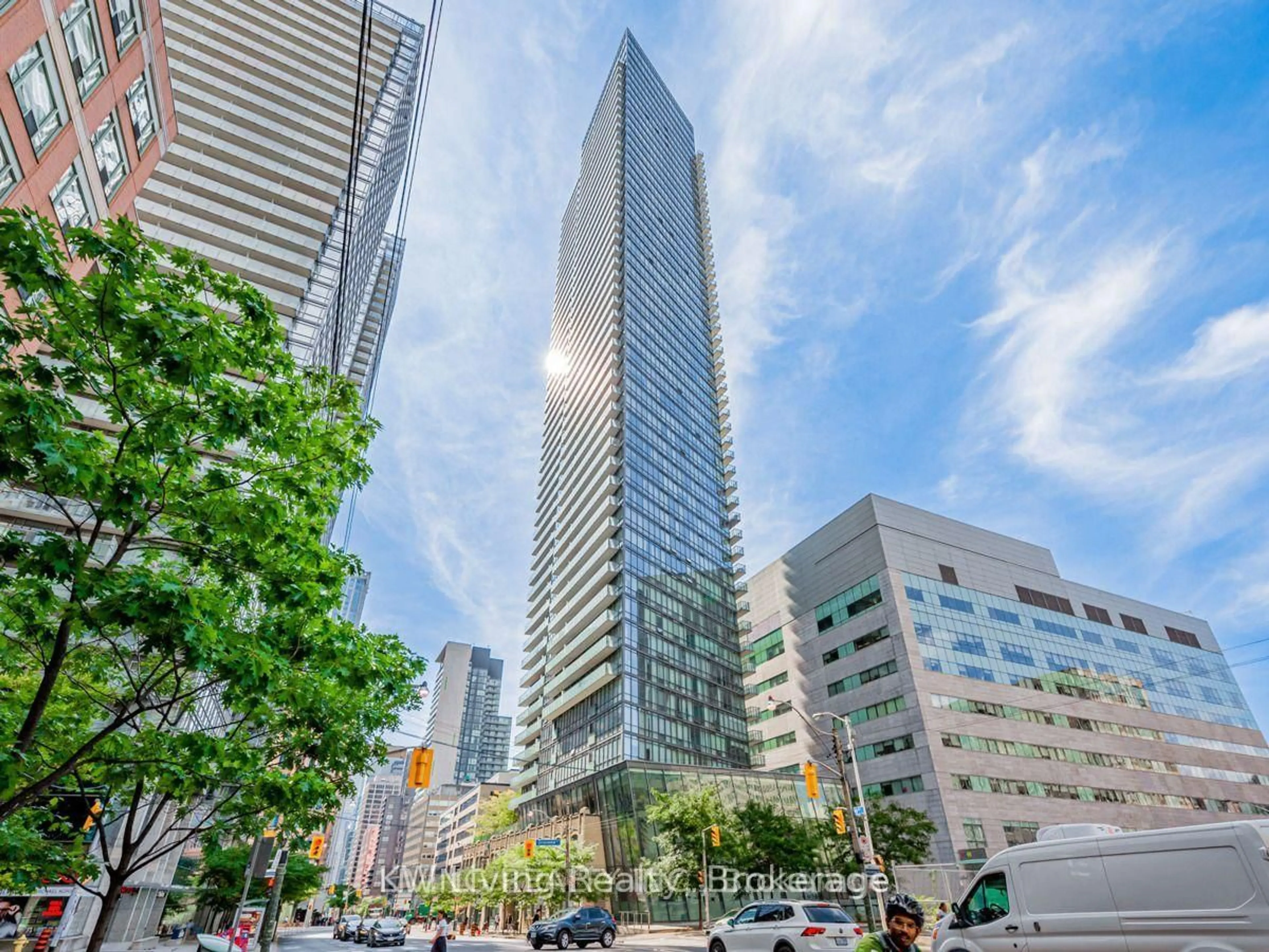 Unknown for 832 Bay St #2002, Toronto Ontario M5S 1Z6