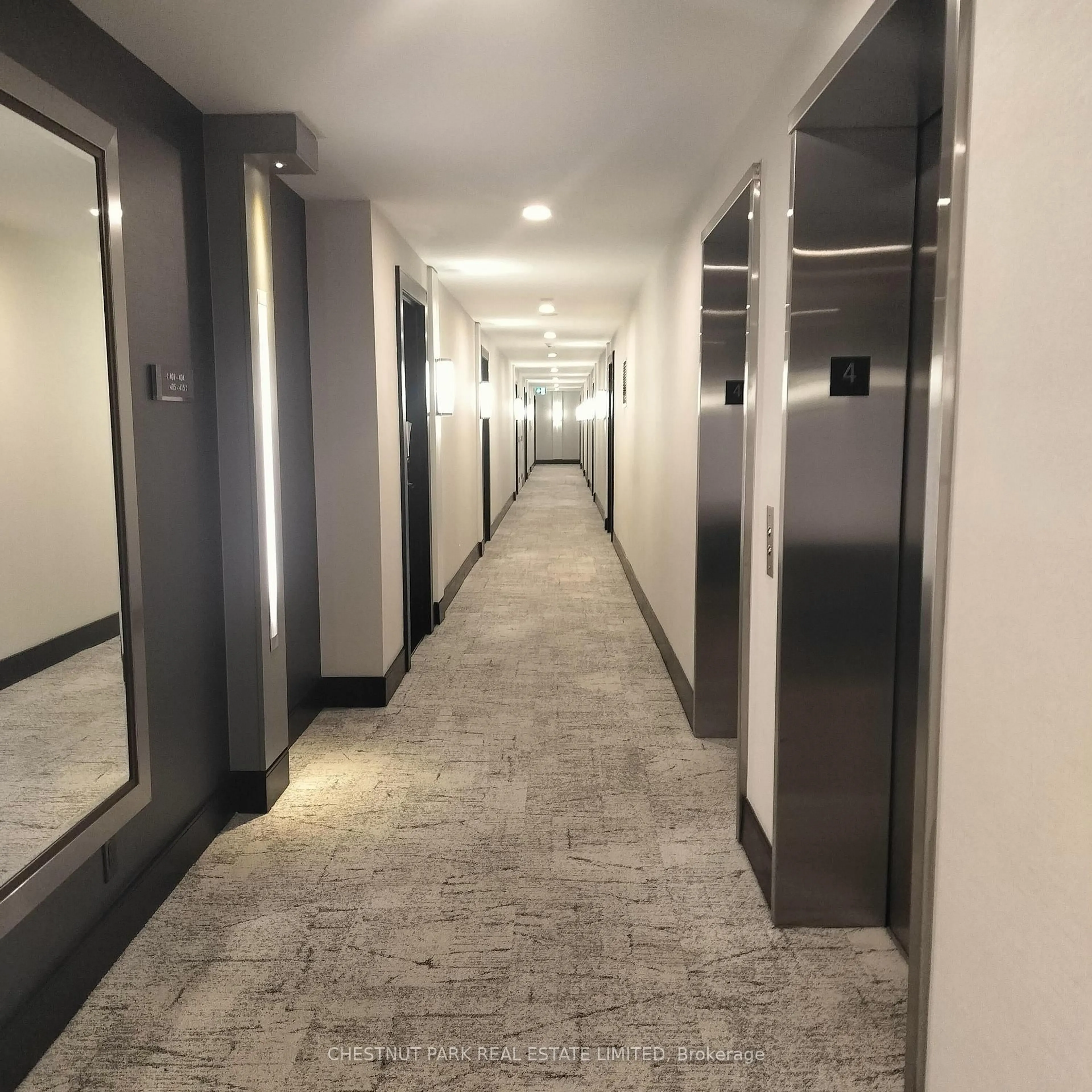 Indoor foyer for 96 St Patrick St #411, Toronto Ontario M5T 1V2