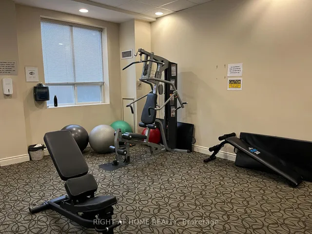Additional image 8 of 3130 Yonge St Unit Ph1