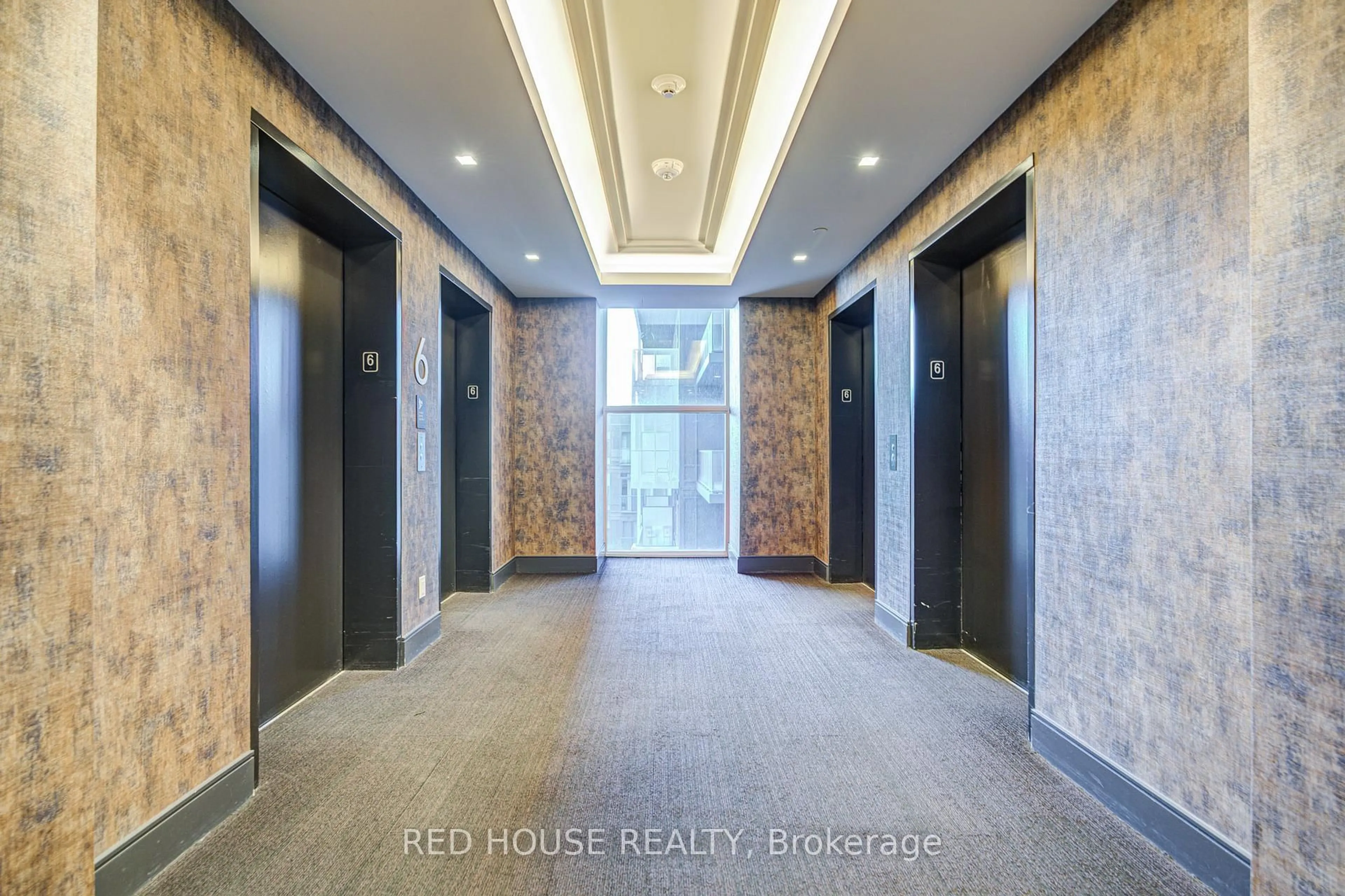 Indoor foyer for 25 Adra Grado Way #620, Toronto Ontario M2J 0H6