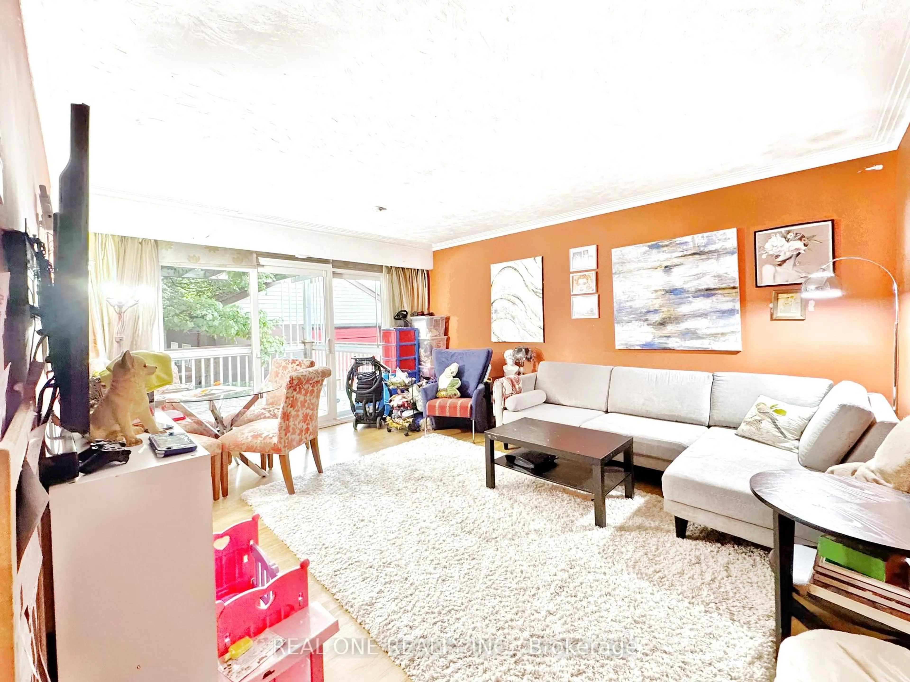 Living room with furniture, unknown for 227 Codsell Ave, Toronto Ontario M3H 3W8