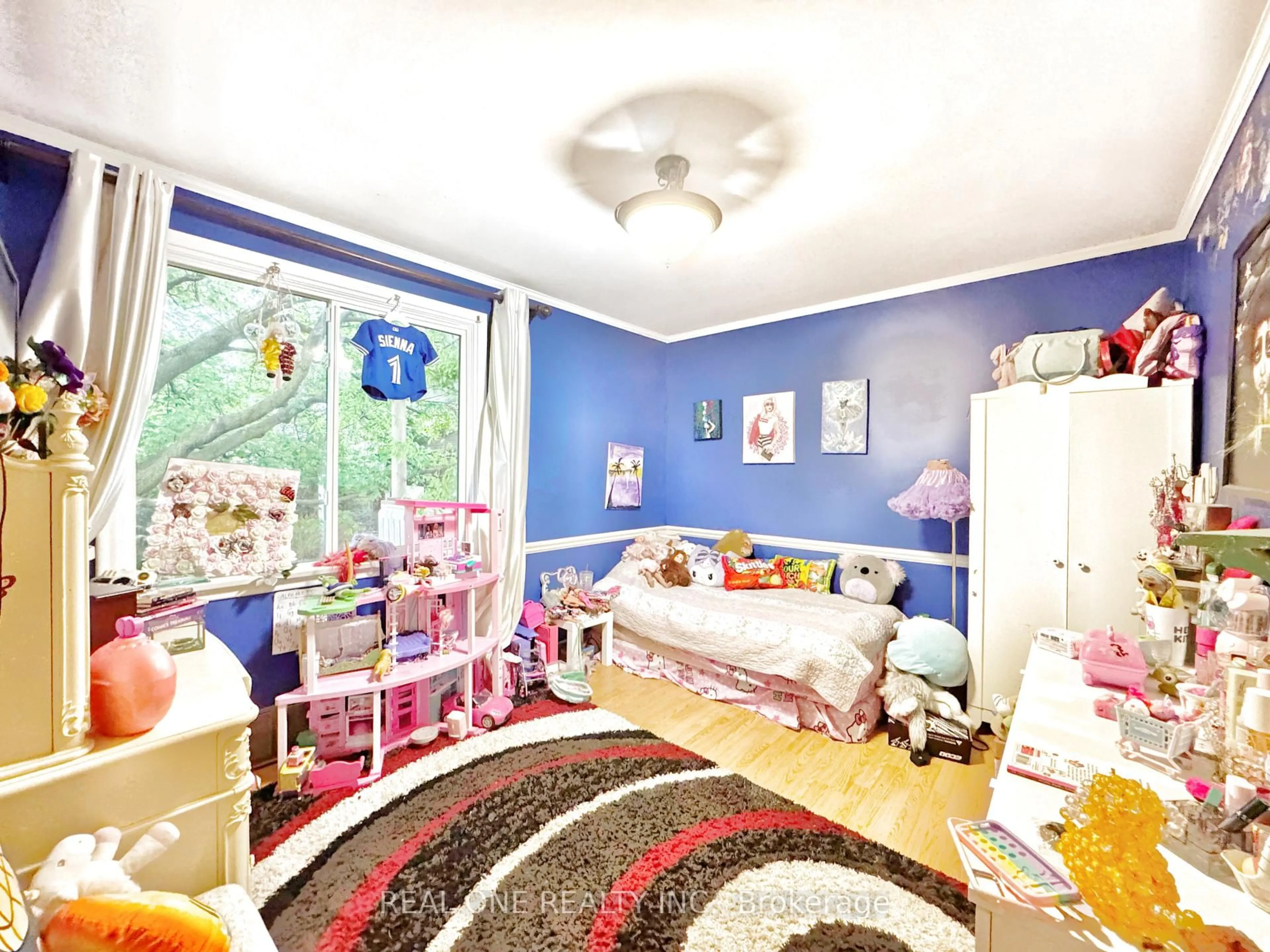 A pic of a room for 227 Codsell Ave, Toronto Ontario M3H 3W8
