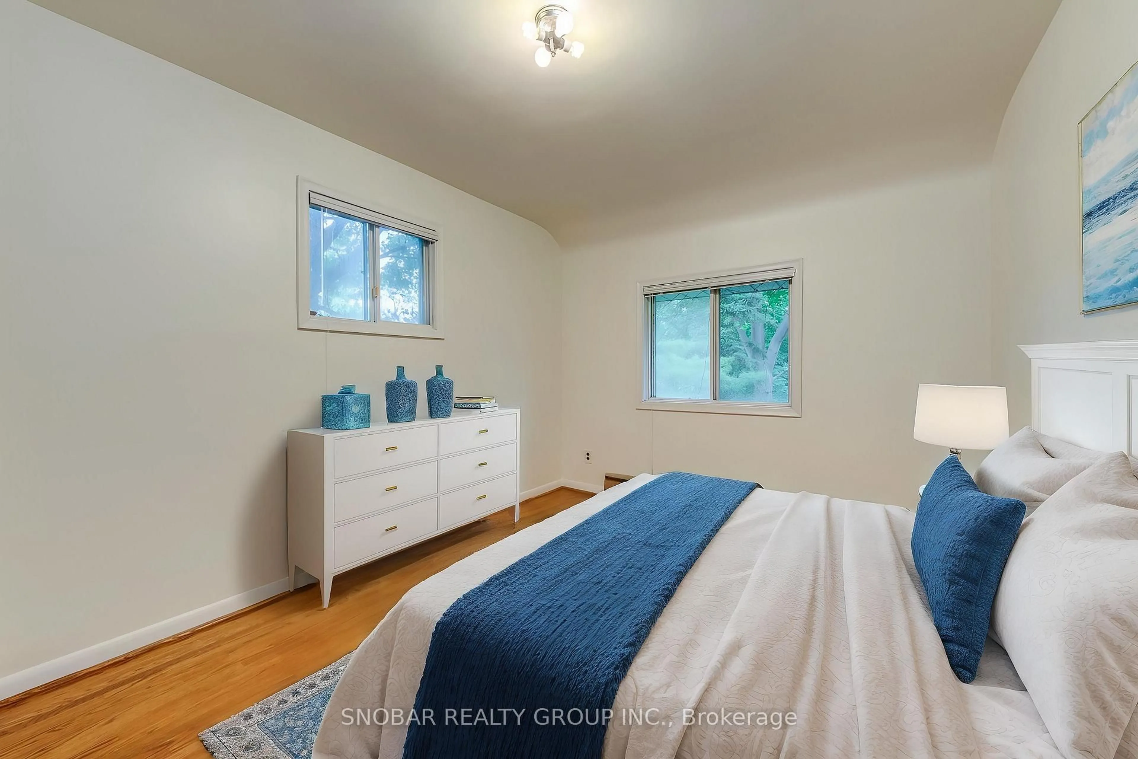 Bedroom with bed, unknown for 36 Bannatyne Dr, Toronto Ontario M2L 2N9