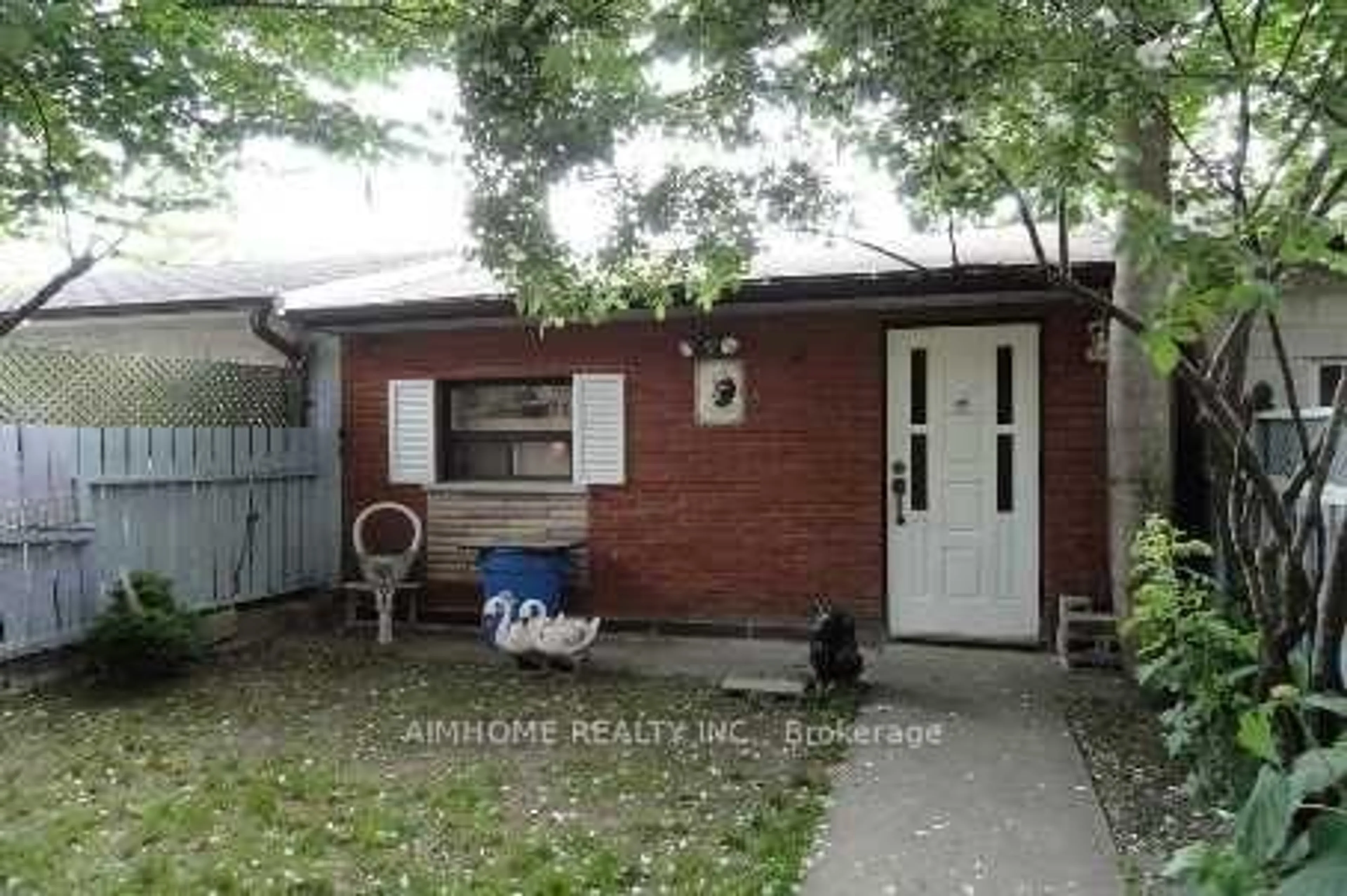 Unknown for 598 Bathurst St, Toronto Ontario M5S 2P9
