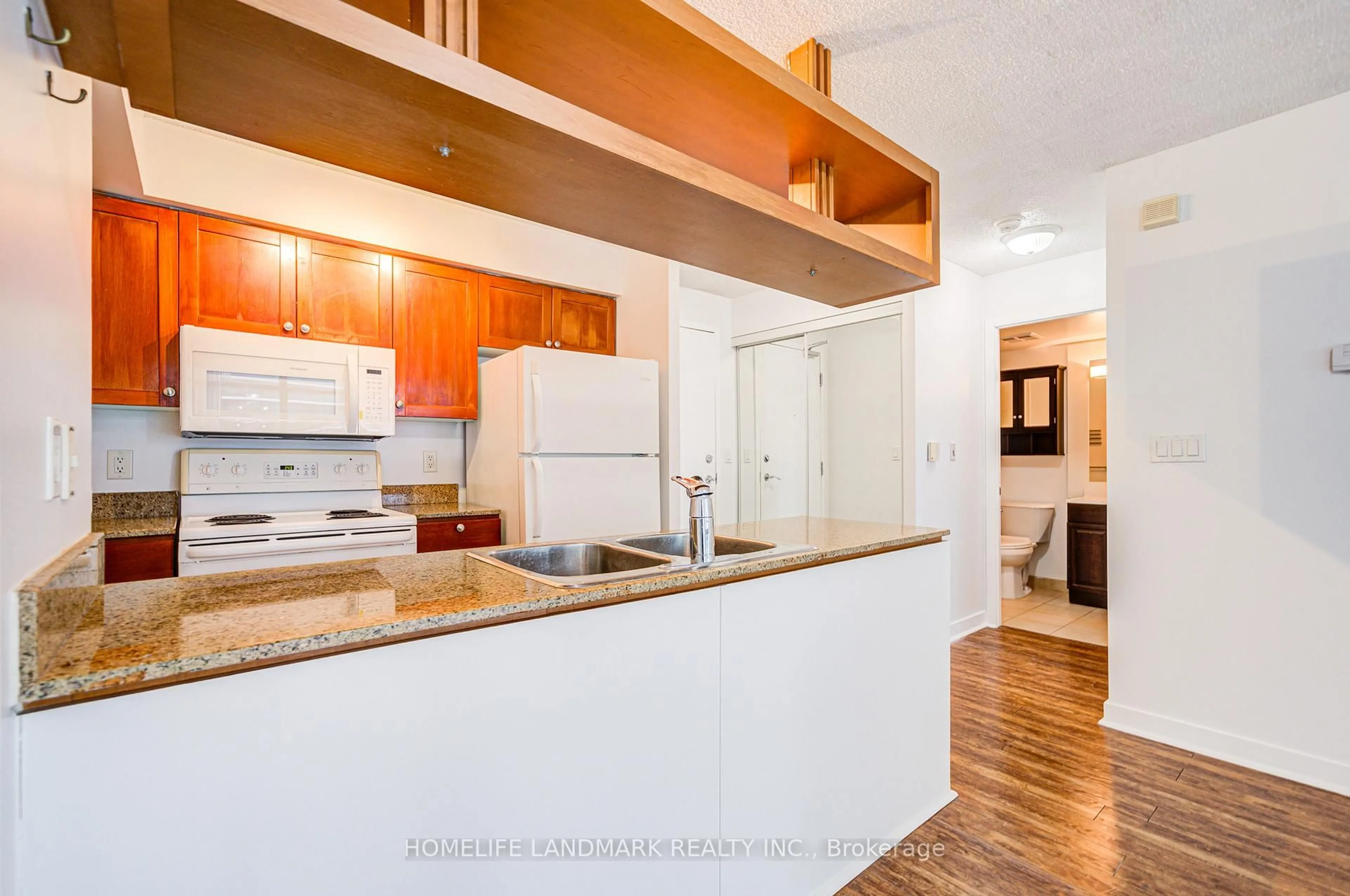 Standard kitchen, wood/laminate floor for 81 Navy Wharf Crt #2807, Toronto Ontario M5V 3S2