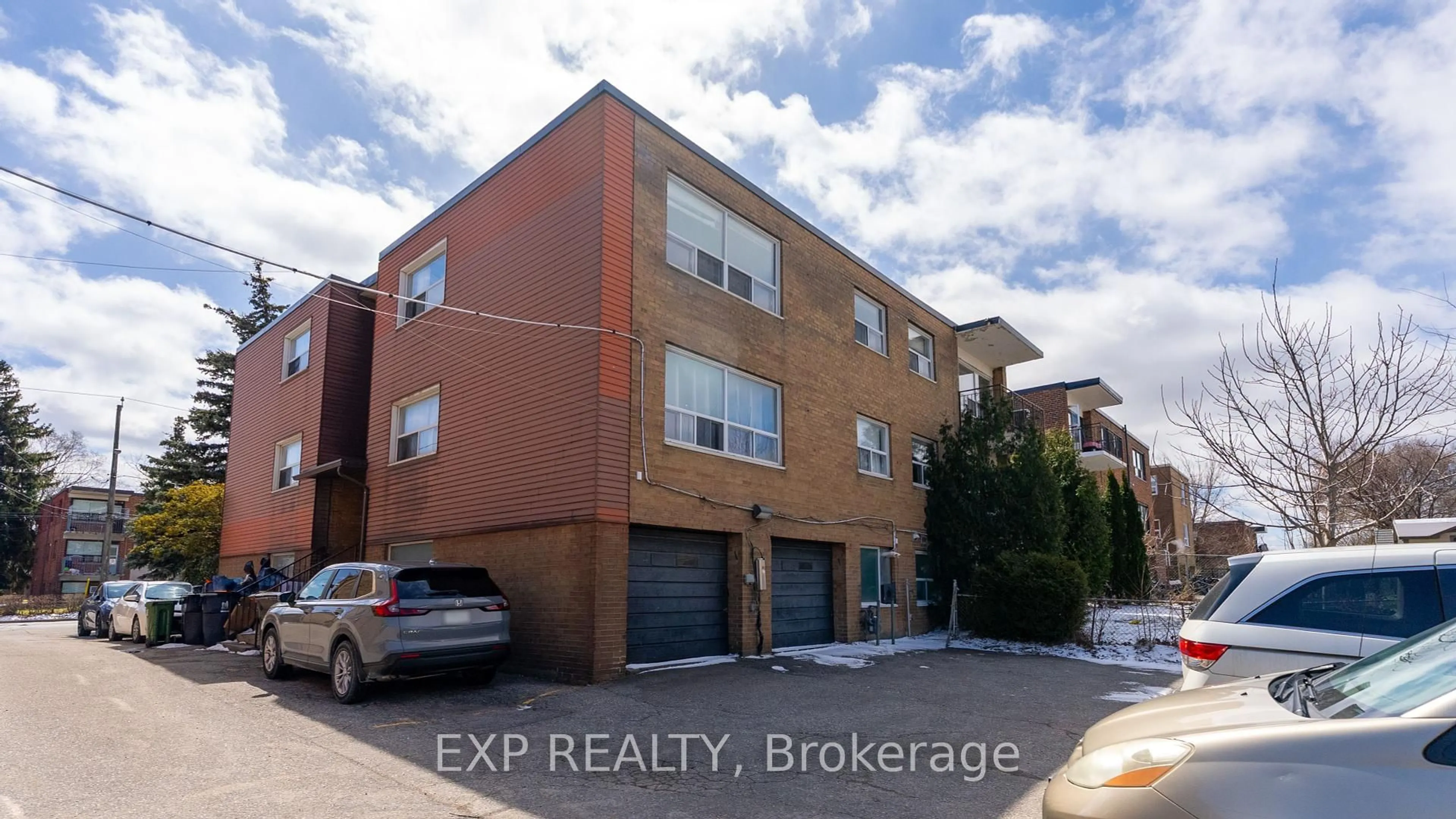Unknown for 12 Fraserwood Ave, Toronto Ontario M6B 2N4