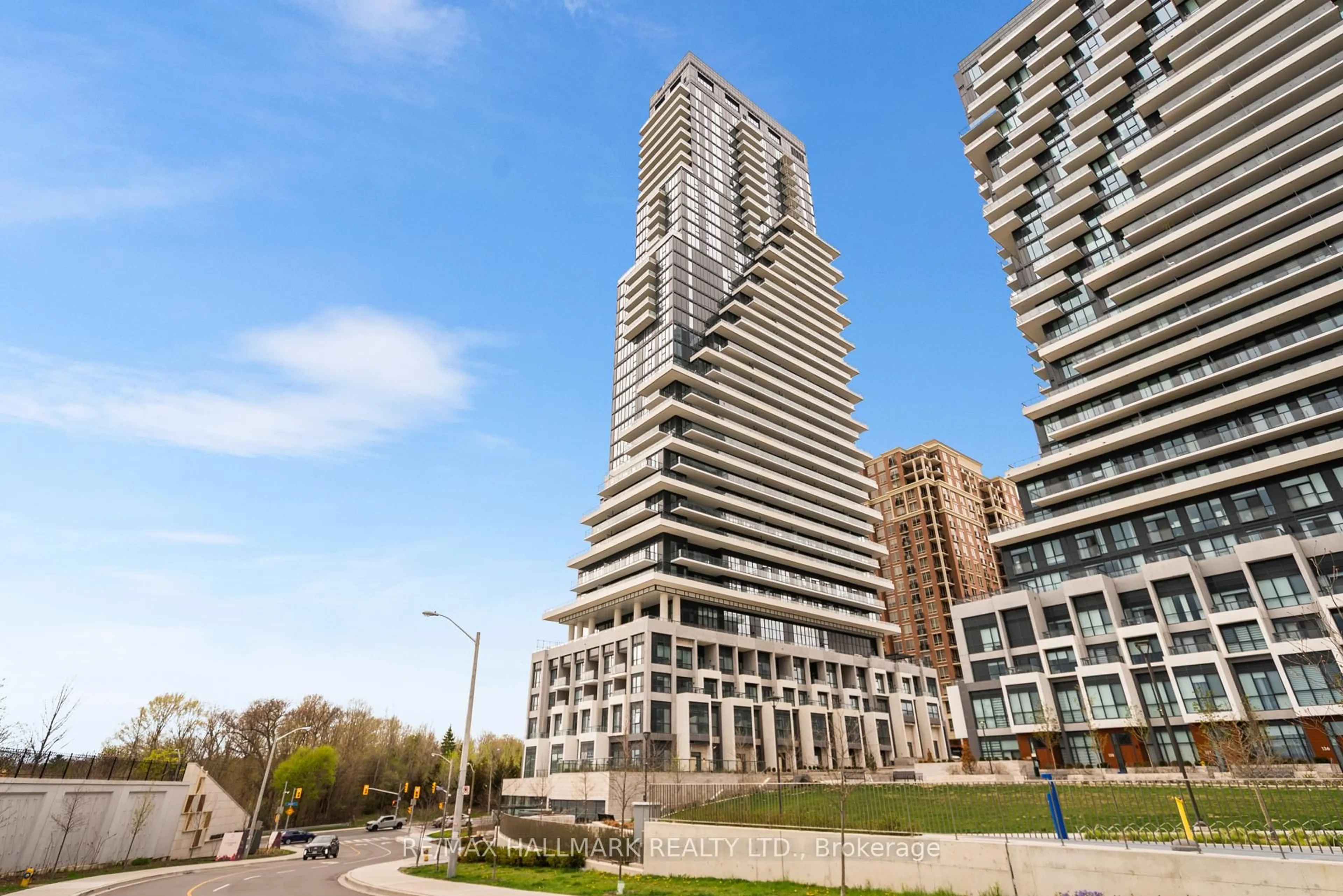 Unknown for 10 Inn On The Park Dr #1710, Toronto Ontario M3C 0P9