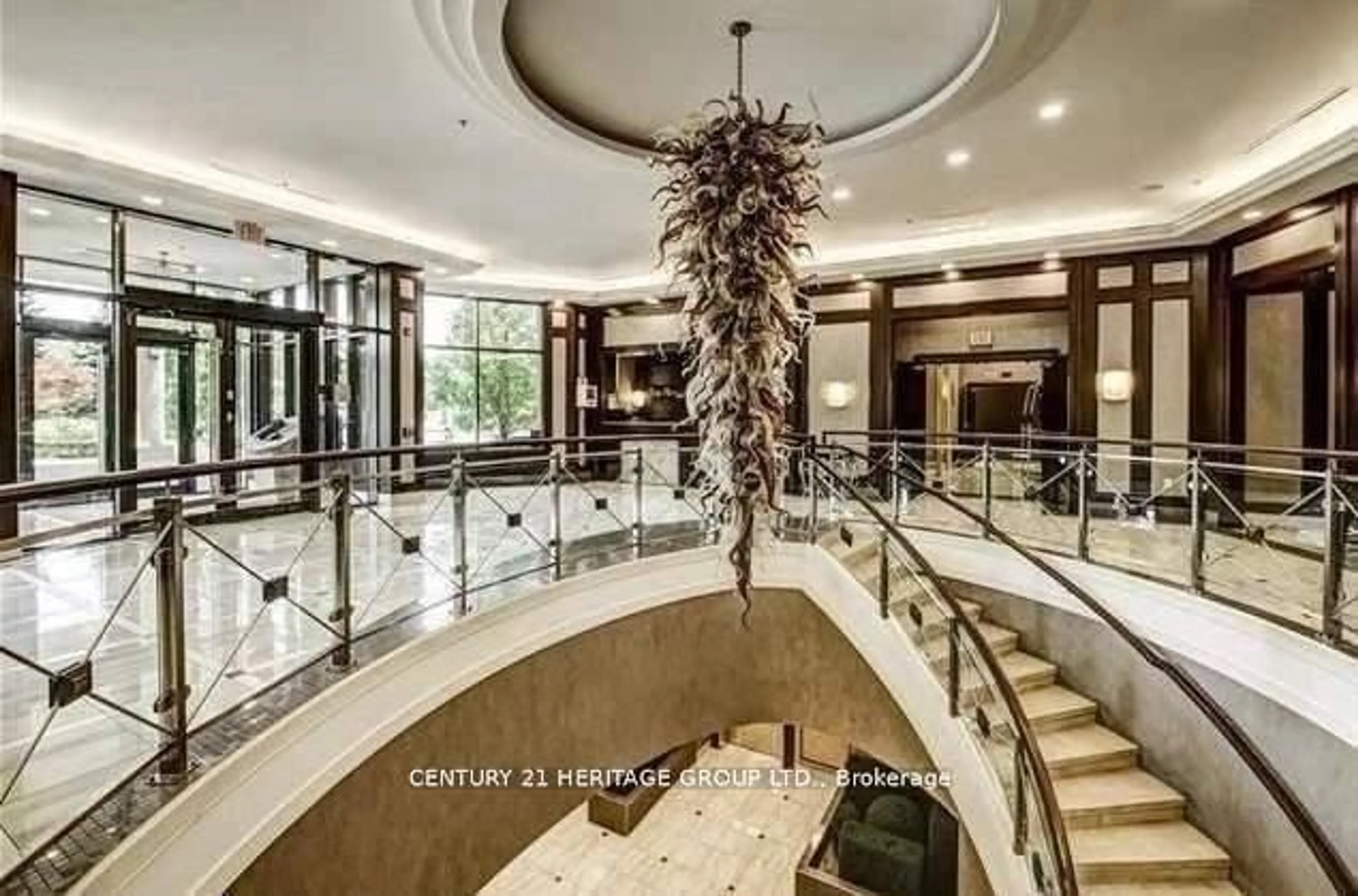 Indoor foyer for 135 Wynford Dr #307, Toronto Ontario M3C 0J4
