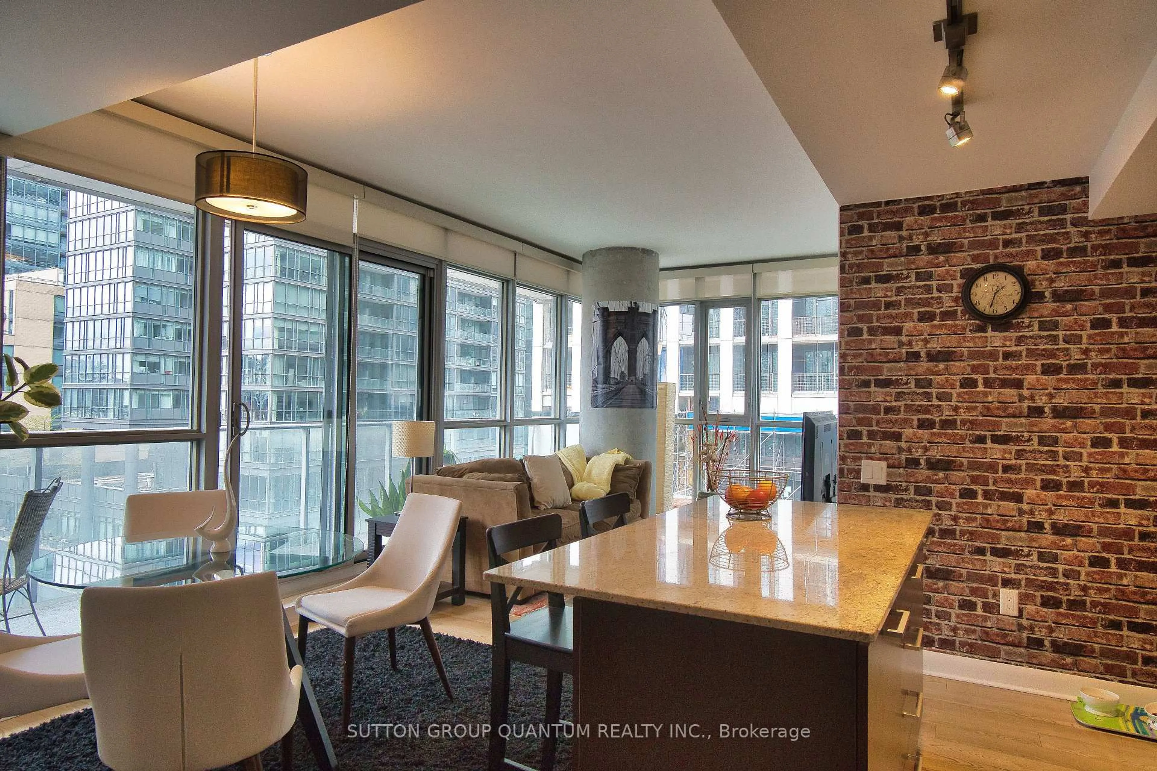 Open concept kitchen, unknown for 375 King St #1009, Toronto Ontario M5V 1K5