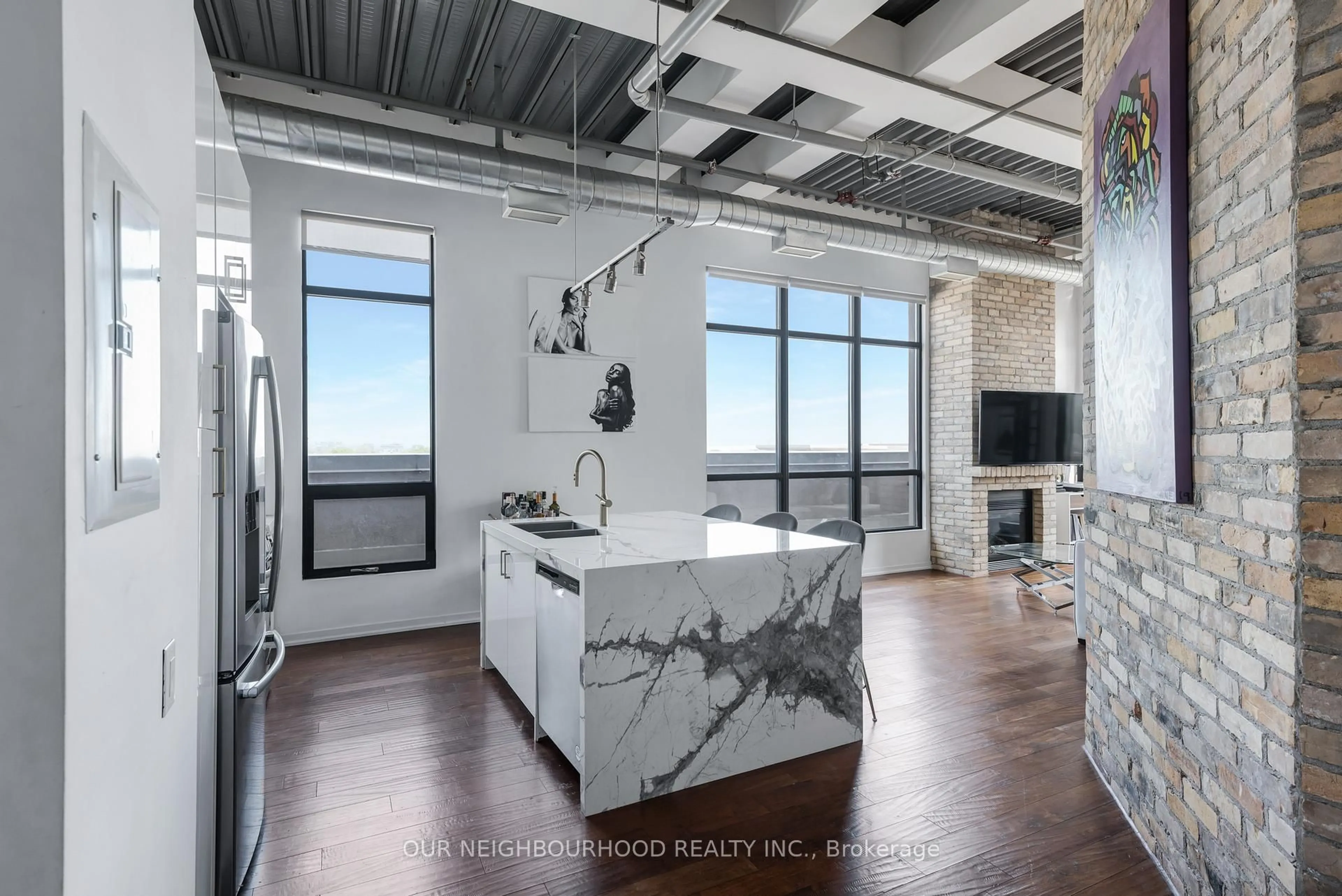 Open concept kitchen, unknown for 736 Dundas St #PH2, Toronto Ontario M5A 2C5