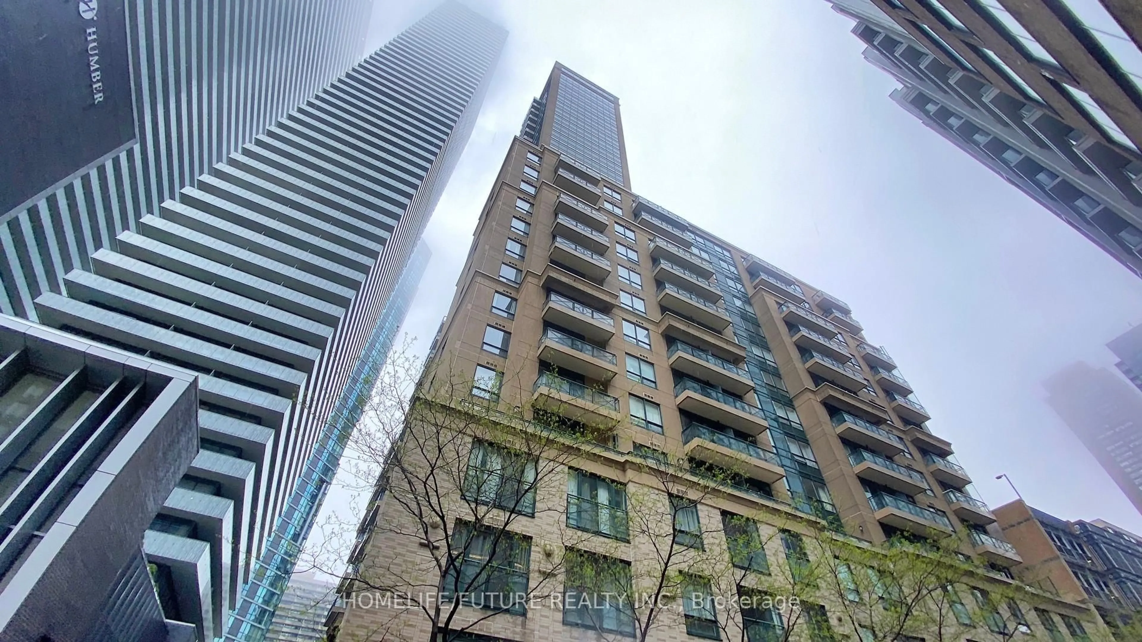 Unknown for 35 Hayden St #207, Toronto Ontario M4Y 3C3