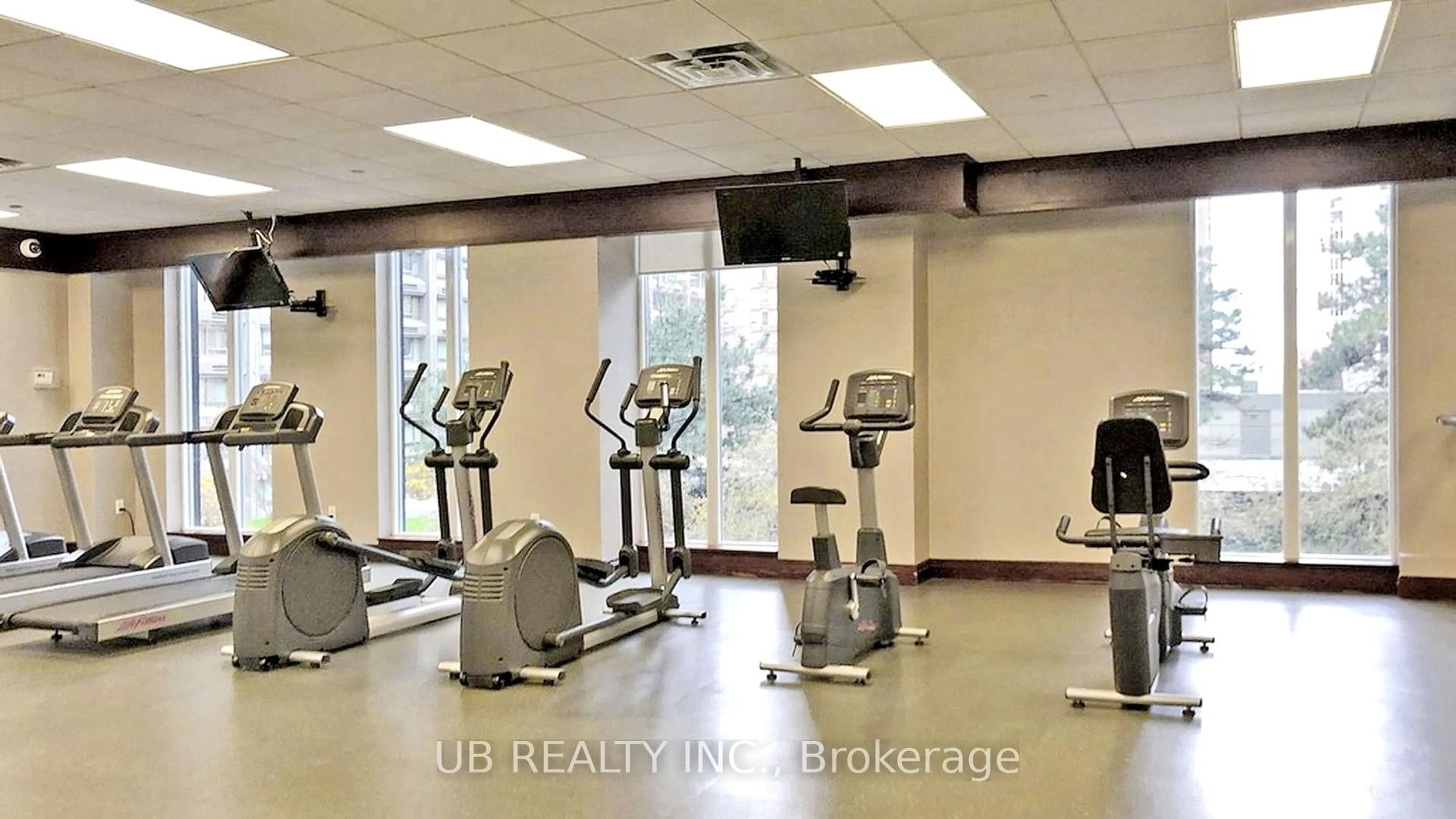 Gym or fitness room for 35 Balmuto St #3201, Toronto Ontario M4Y 0A3