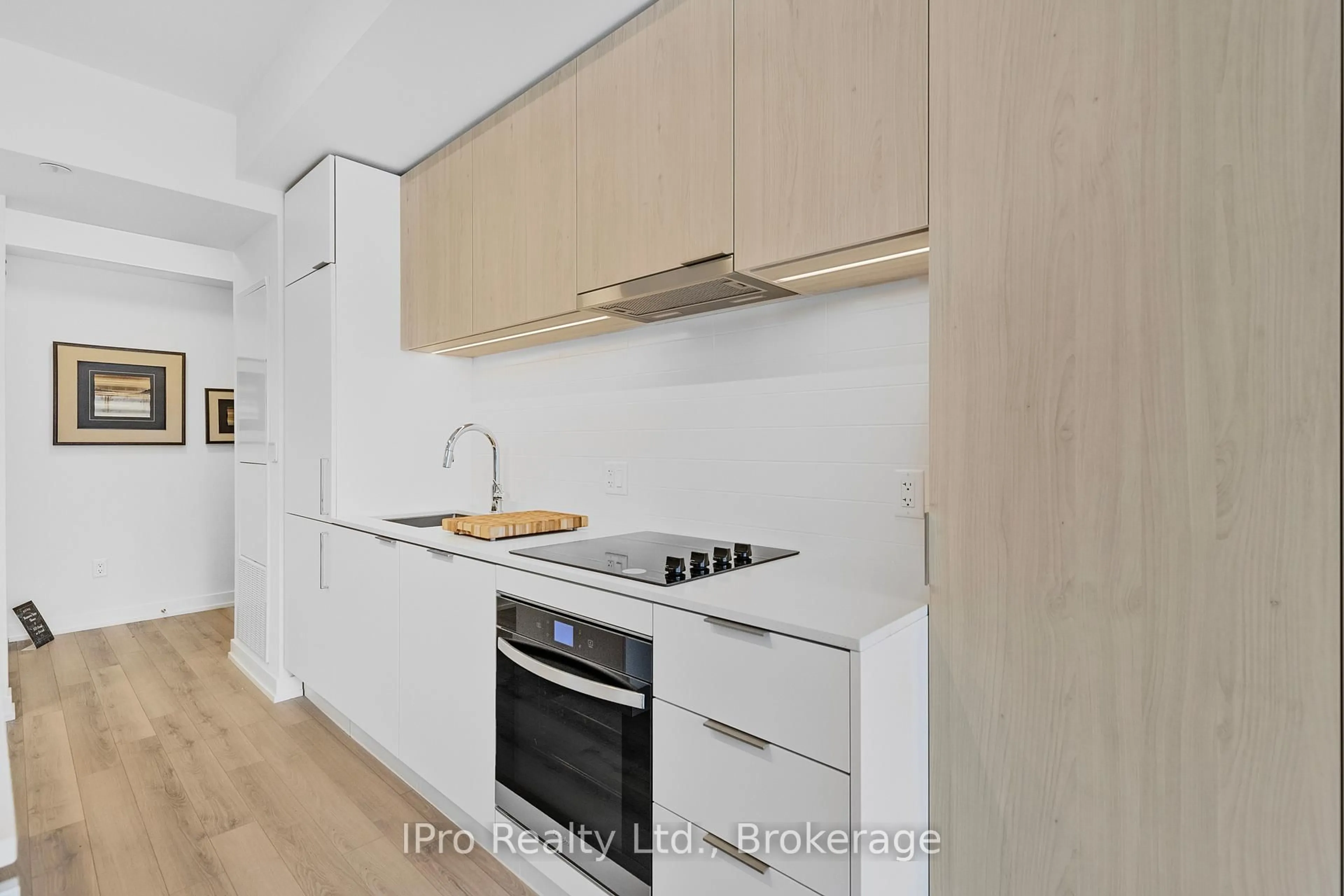 Standard kitchen, unknown for 89 CHURCH St #1604, Toronto Ontario M5C 2G3