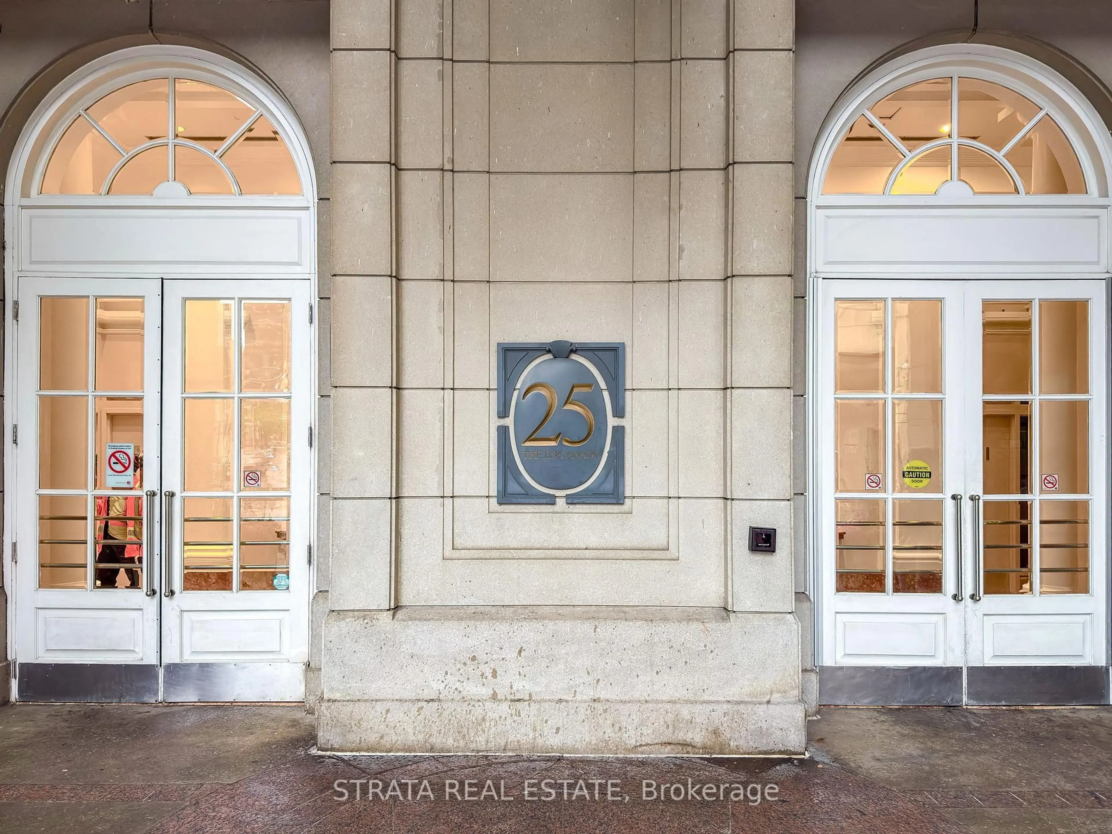 Indoor foyer for 25 The Esplanade N/A #1701, Toronto Ontario M5E 1W5