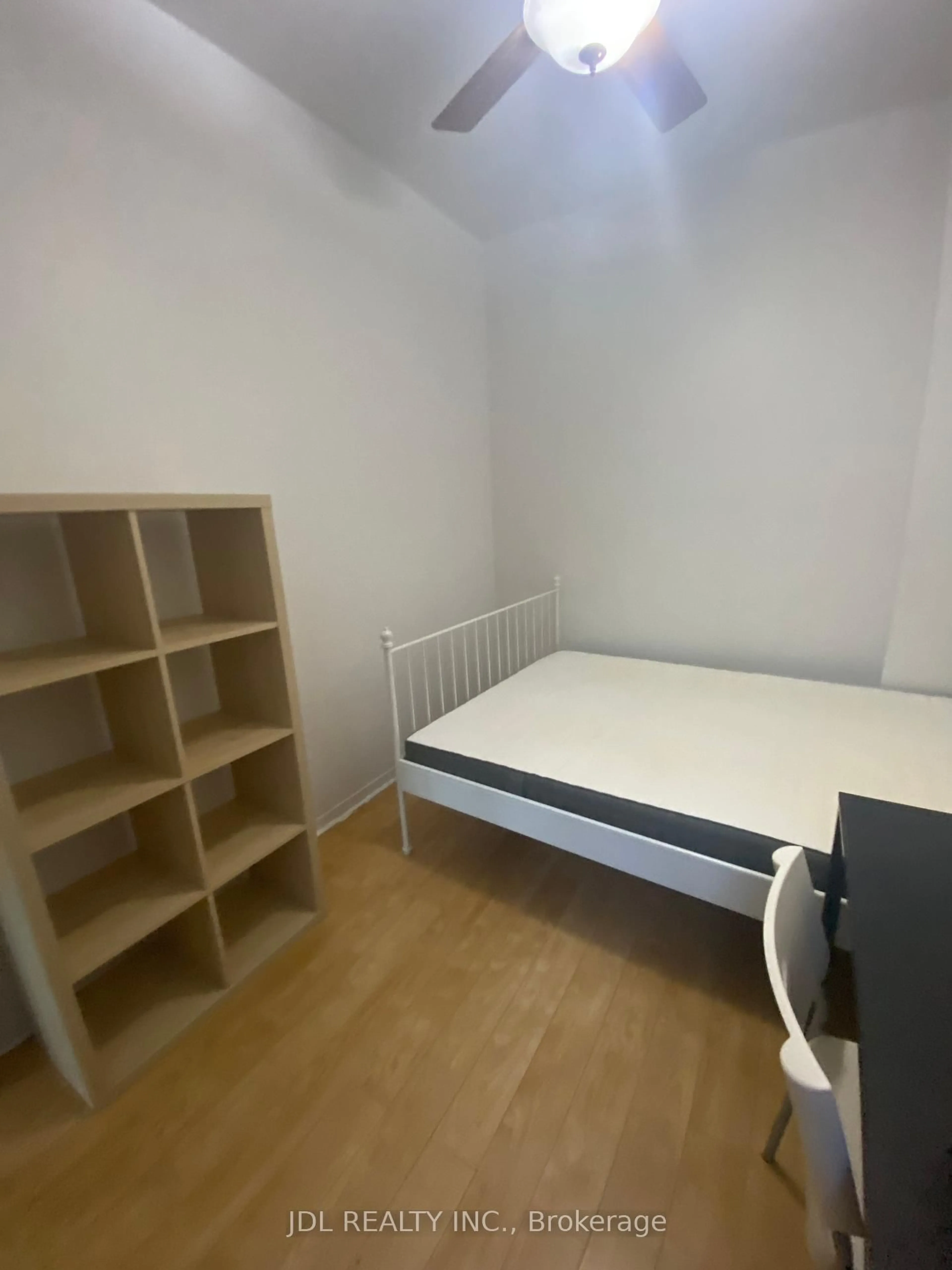A pic of a room for 48 Sullivan St, Toronto Ontario M5T 1C1